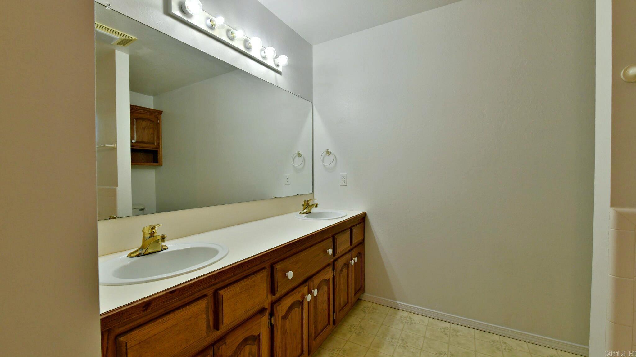 105 Dogwood  Mena, AR