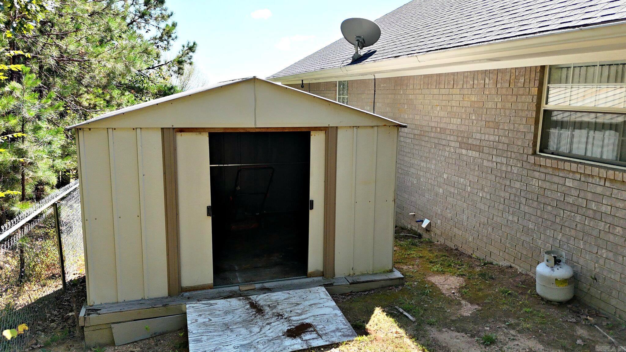 105 Dogwood  Mena, AR