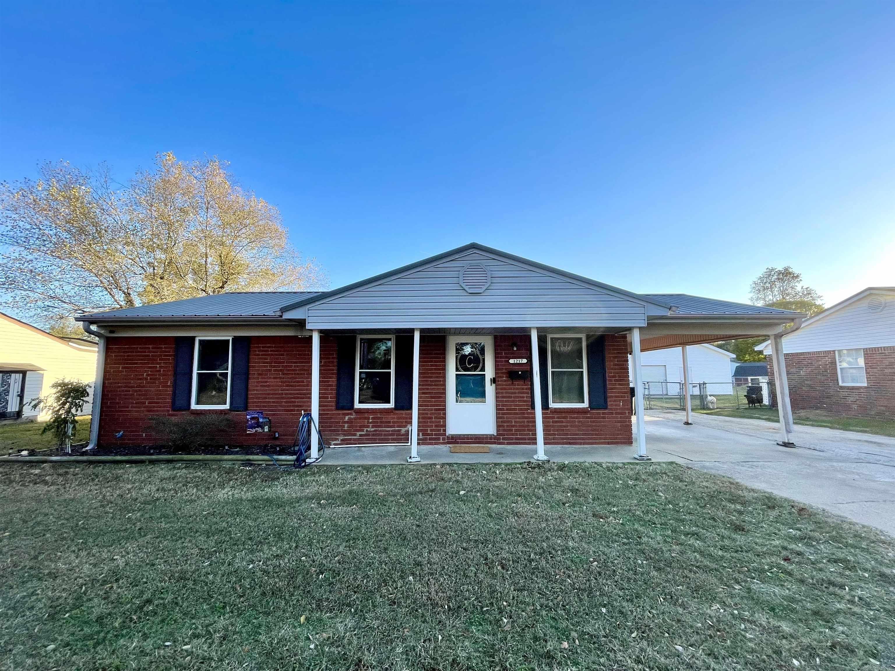 1217 2nd  Trumann, AR