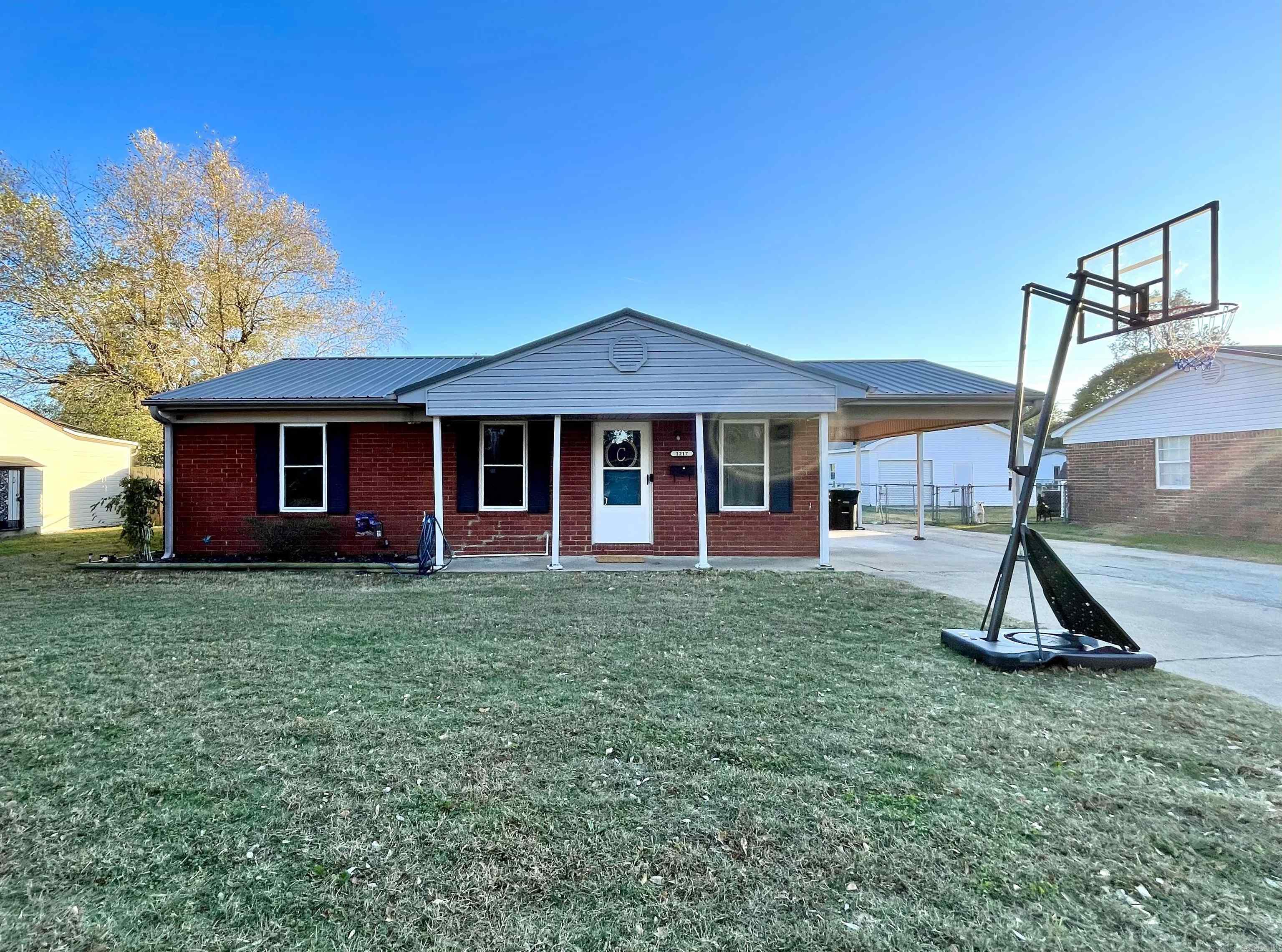 1217 2nd  Trumann, AR