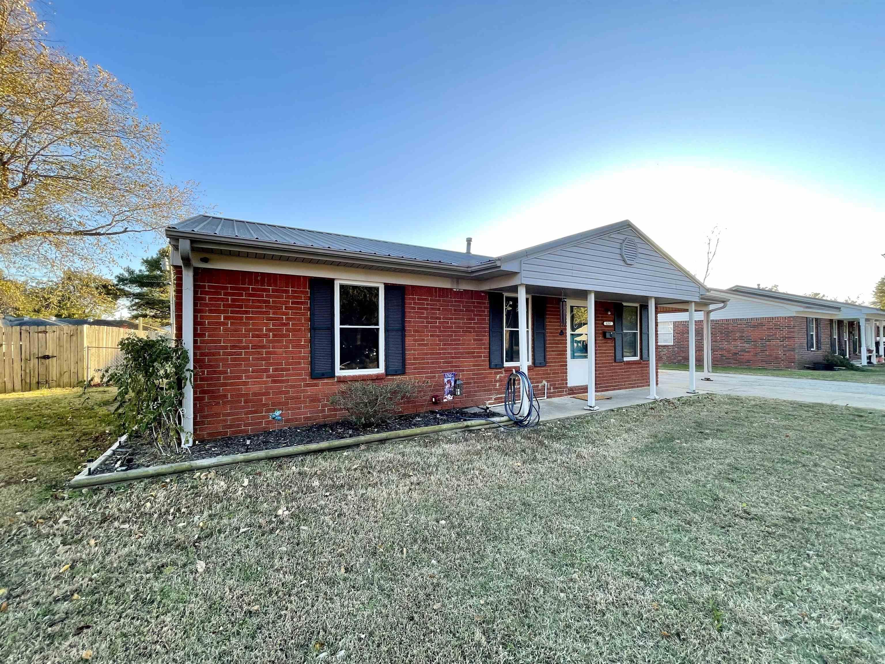 1217 2nd  Trumann, AR