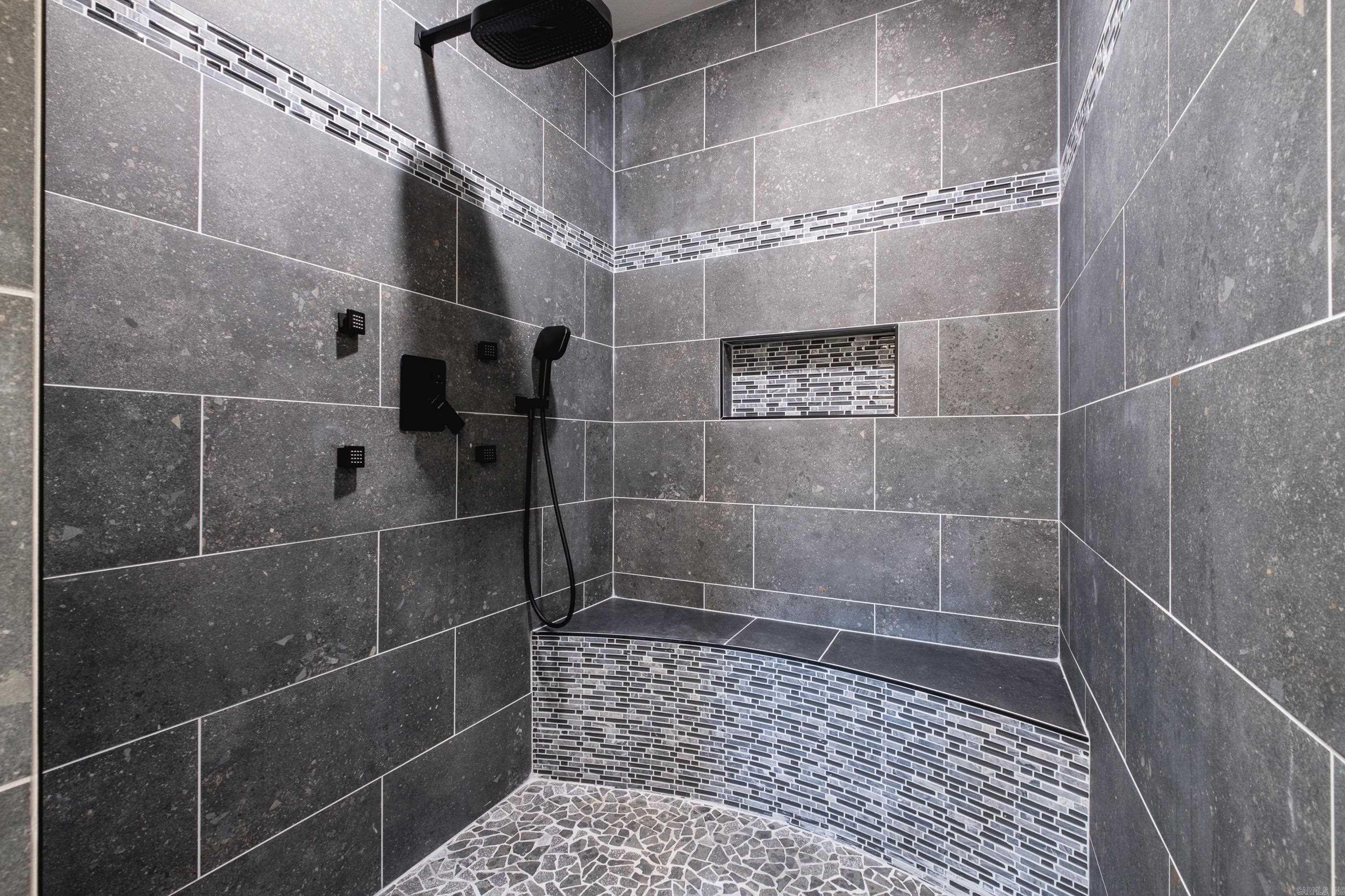 93 Rolling Manor  Conway, AR