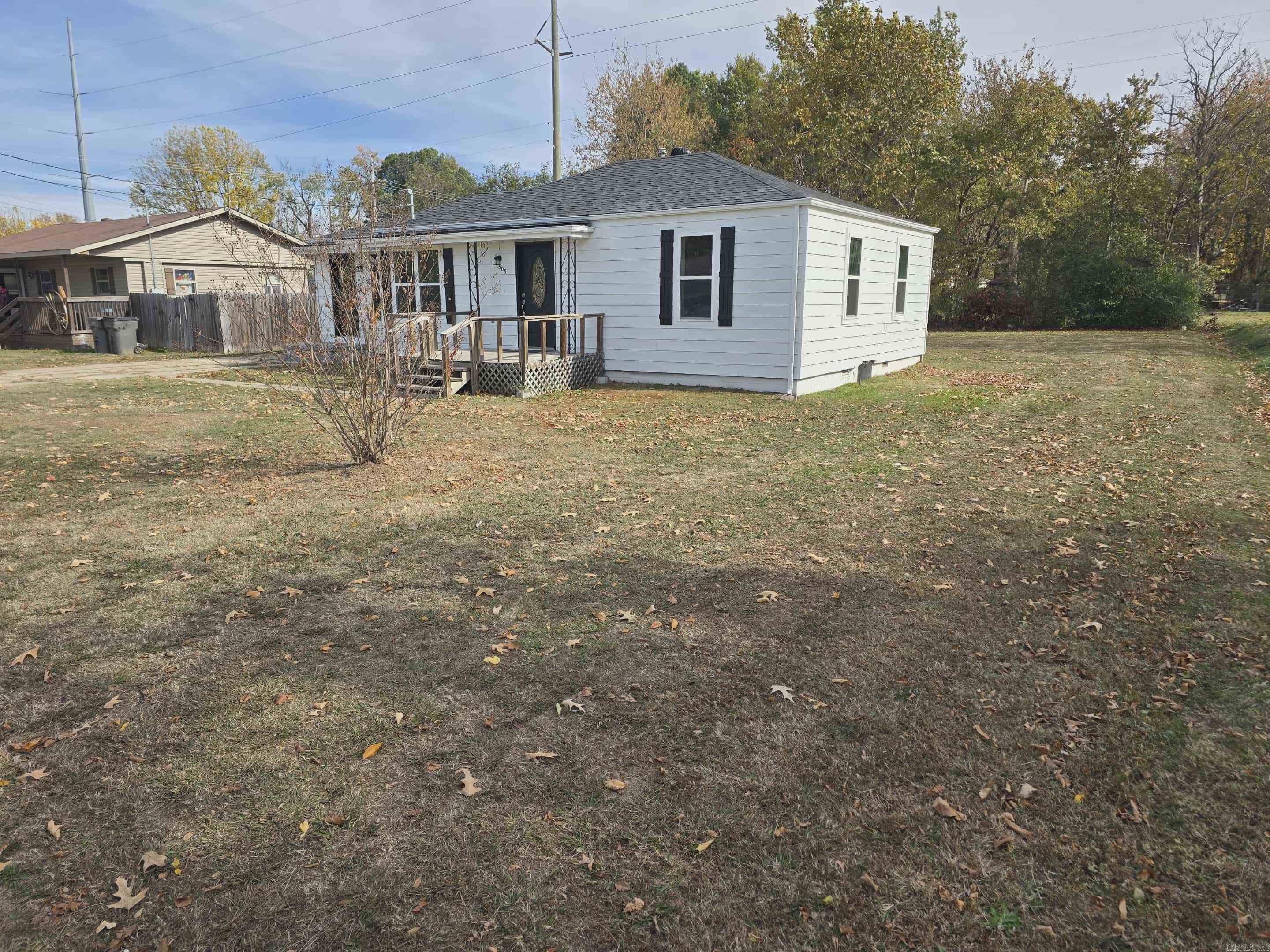 305 S 8th  Paragould, AR
