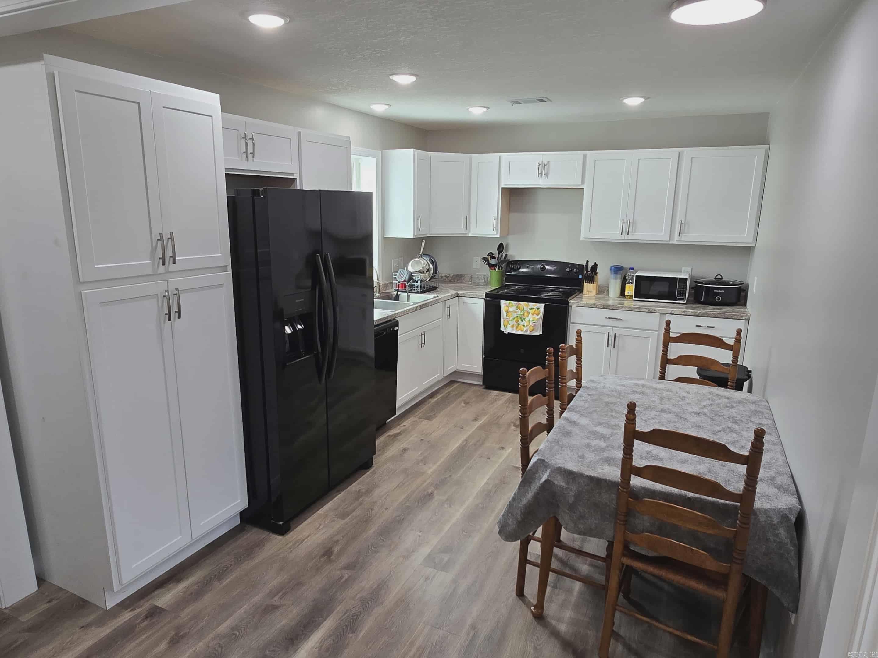 305 S 8th  Paragould, AR