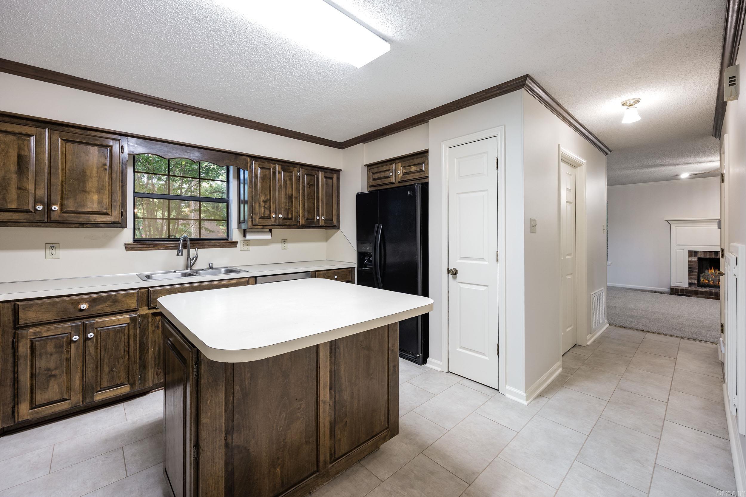 2101 Hickory Nut Court Little Rock, AR 72211