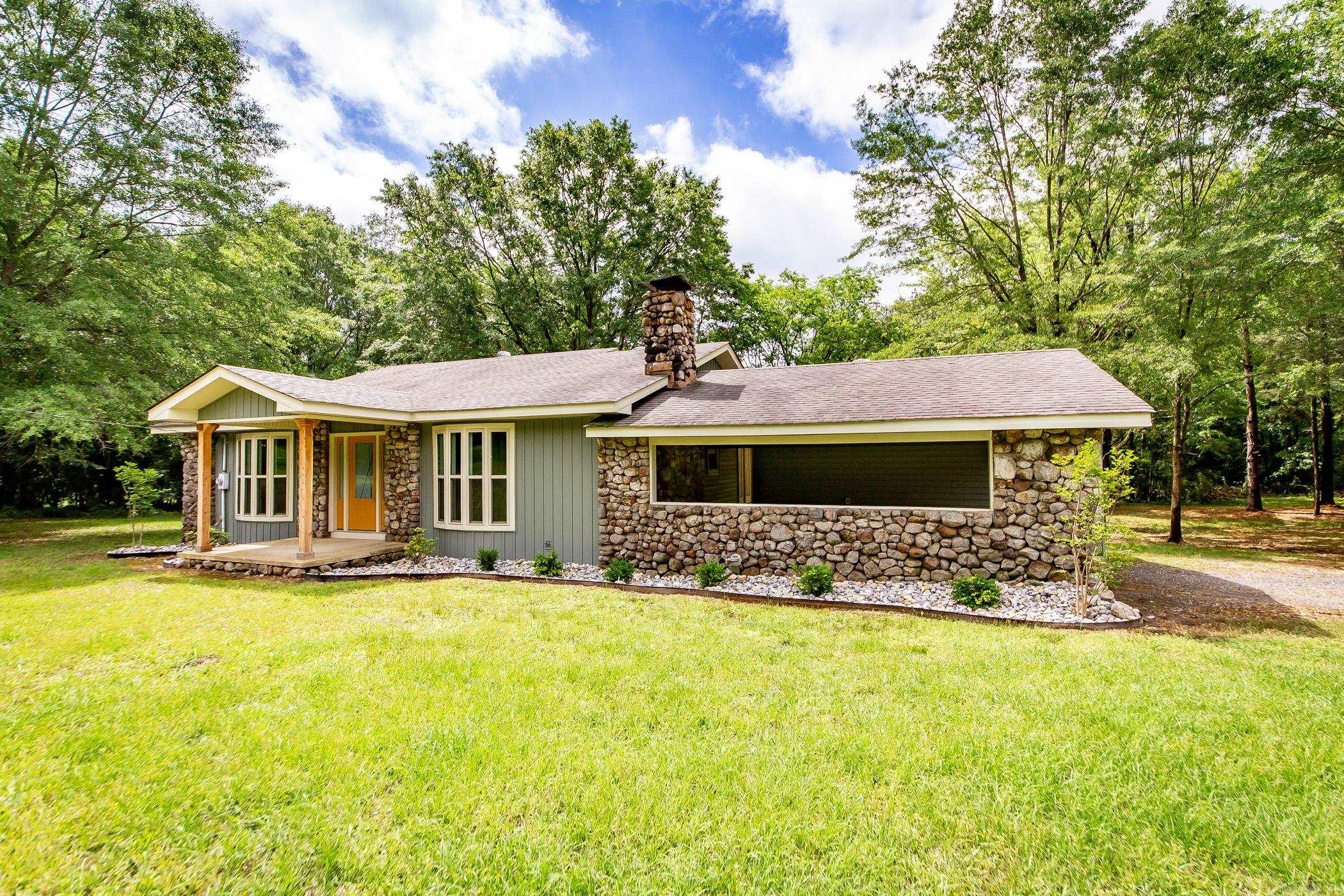 1491 Southfork Road Gurdon, AR 71743