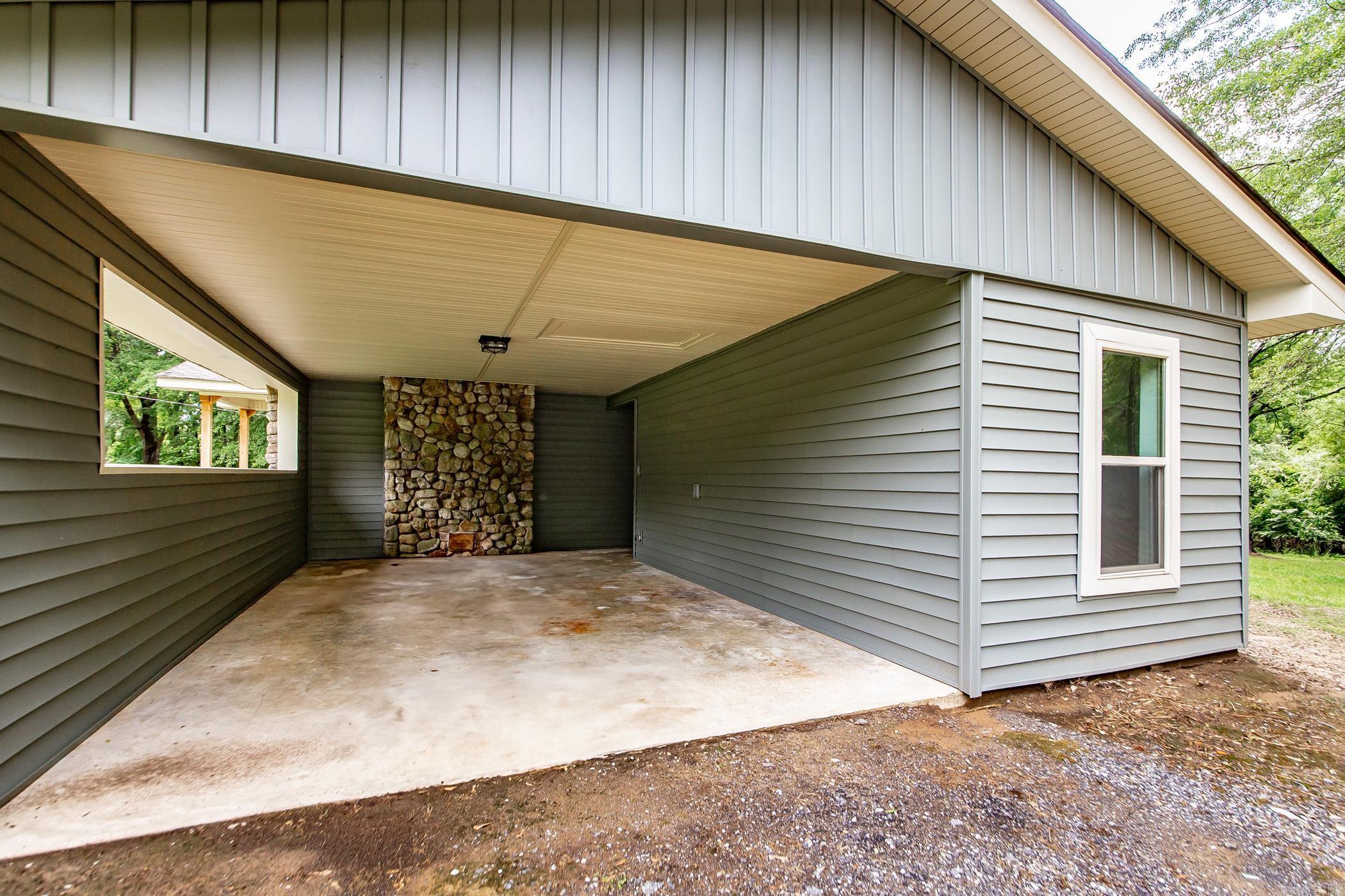 1491 Southfork Road Gurdon, AR 71743