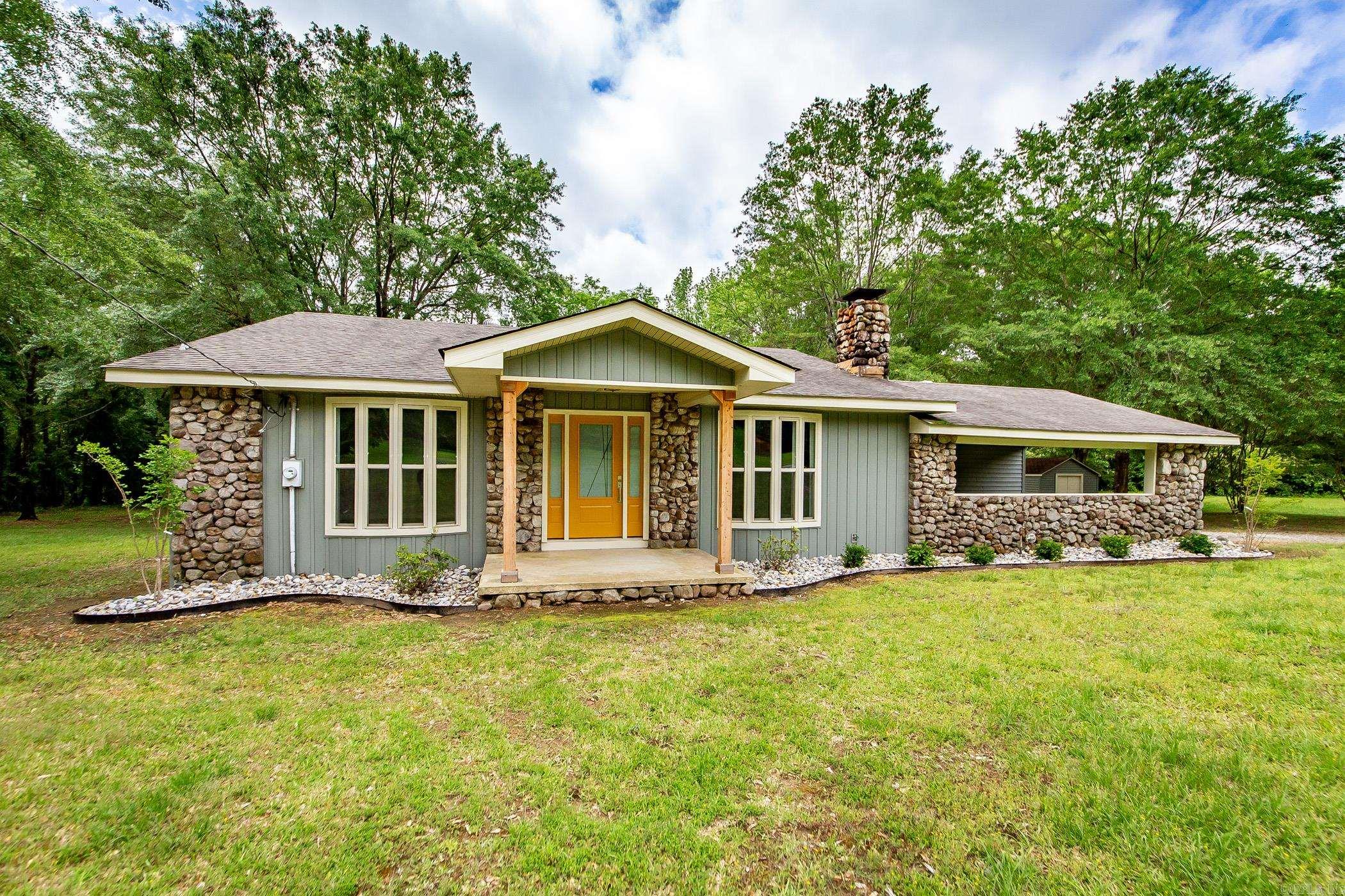 1491 Southfork Road Gurdon, AR 71743