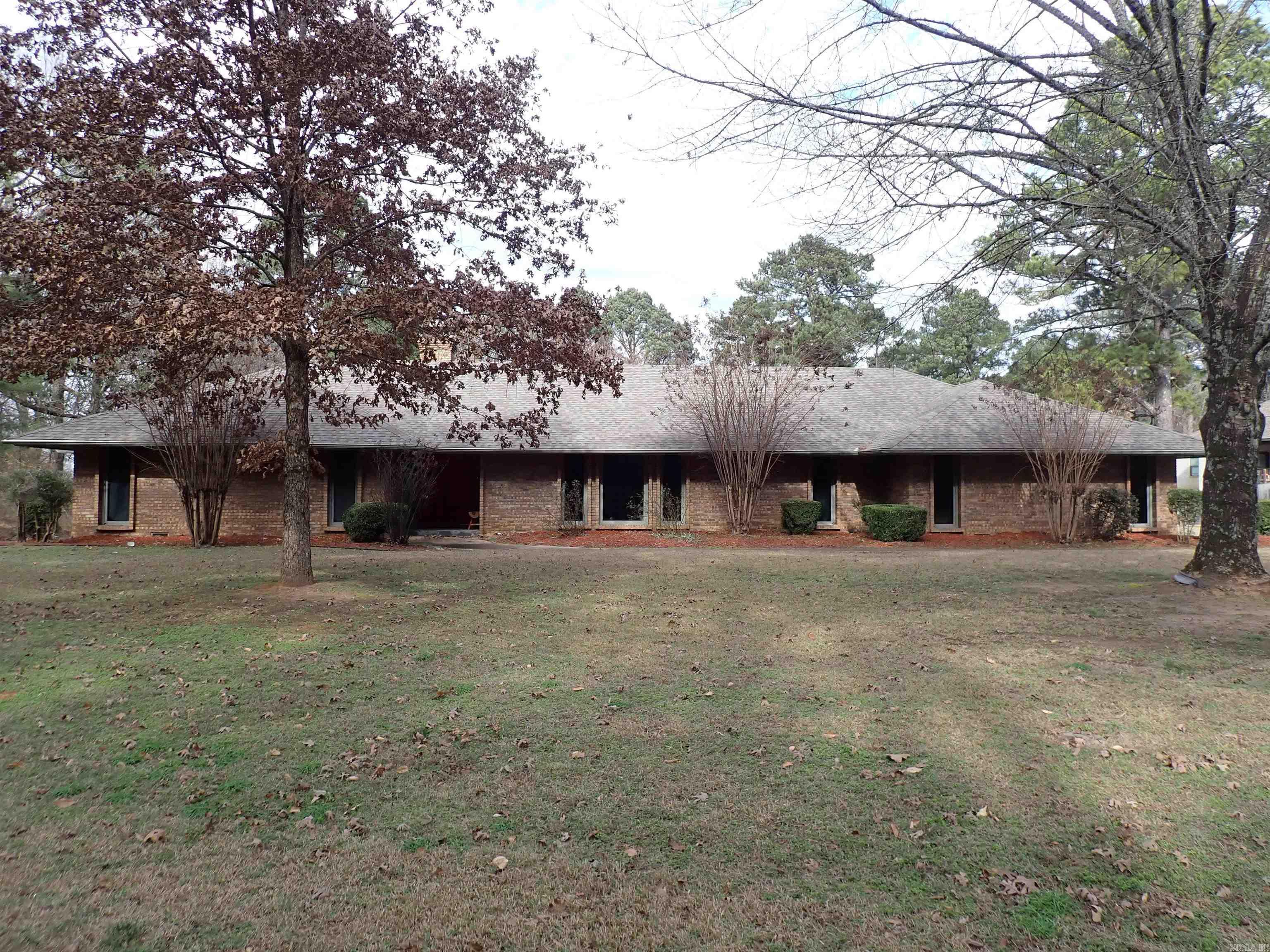 1414 Country Club Road Arkadelphia, AR 71923-7032