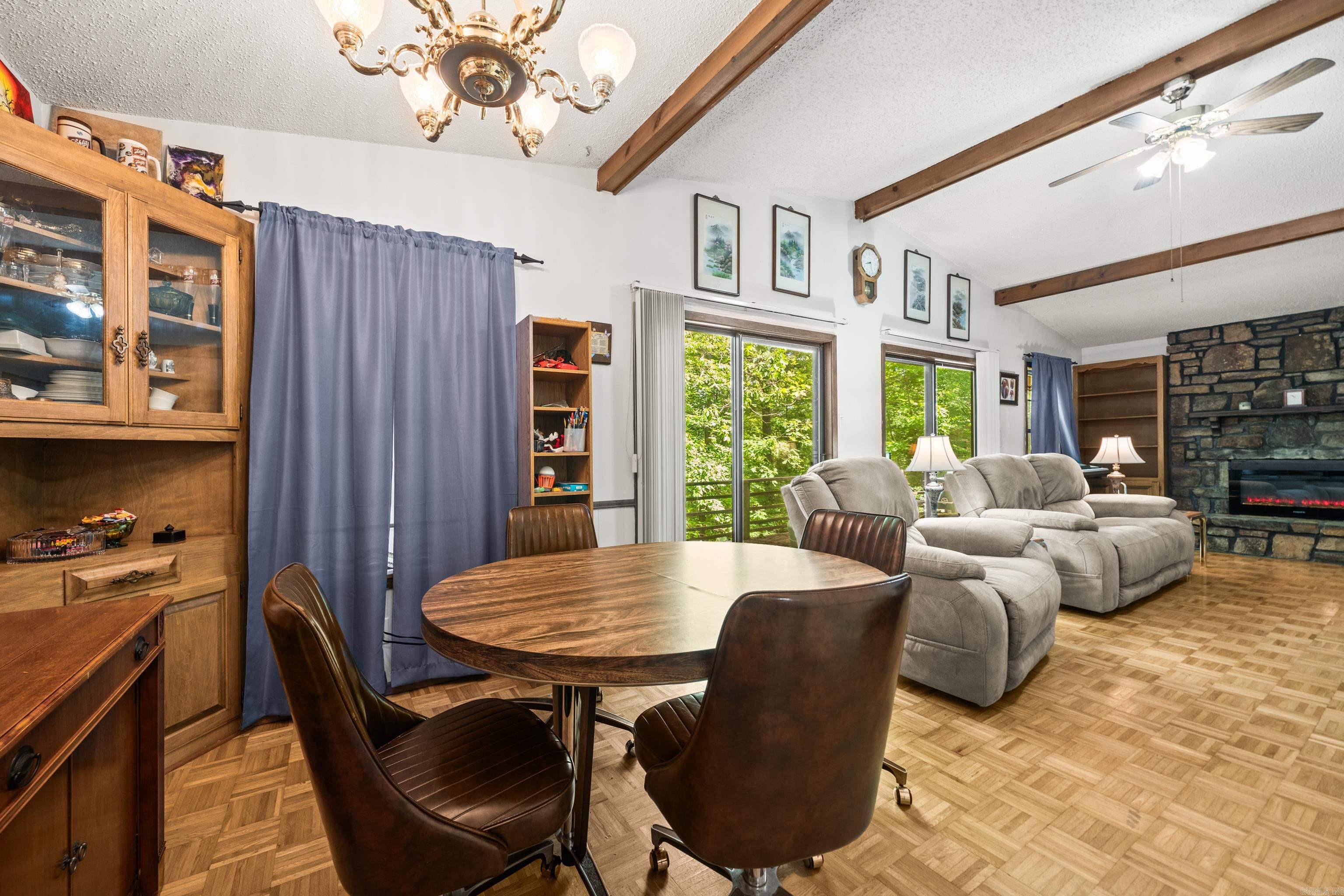 1 Vilafranca  Hot Springs Village, AR