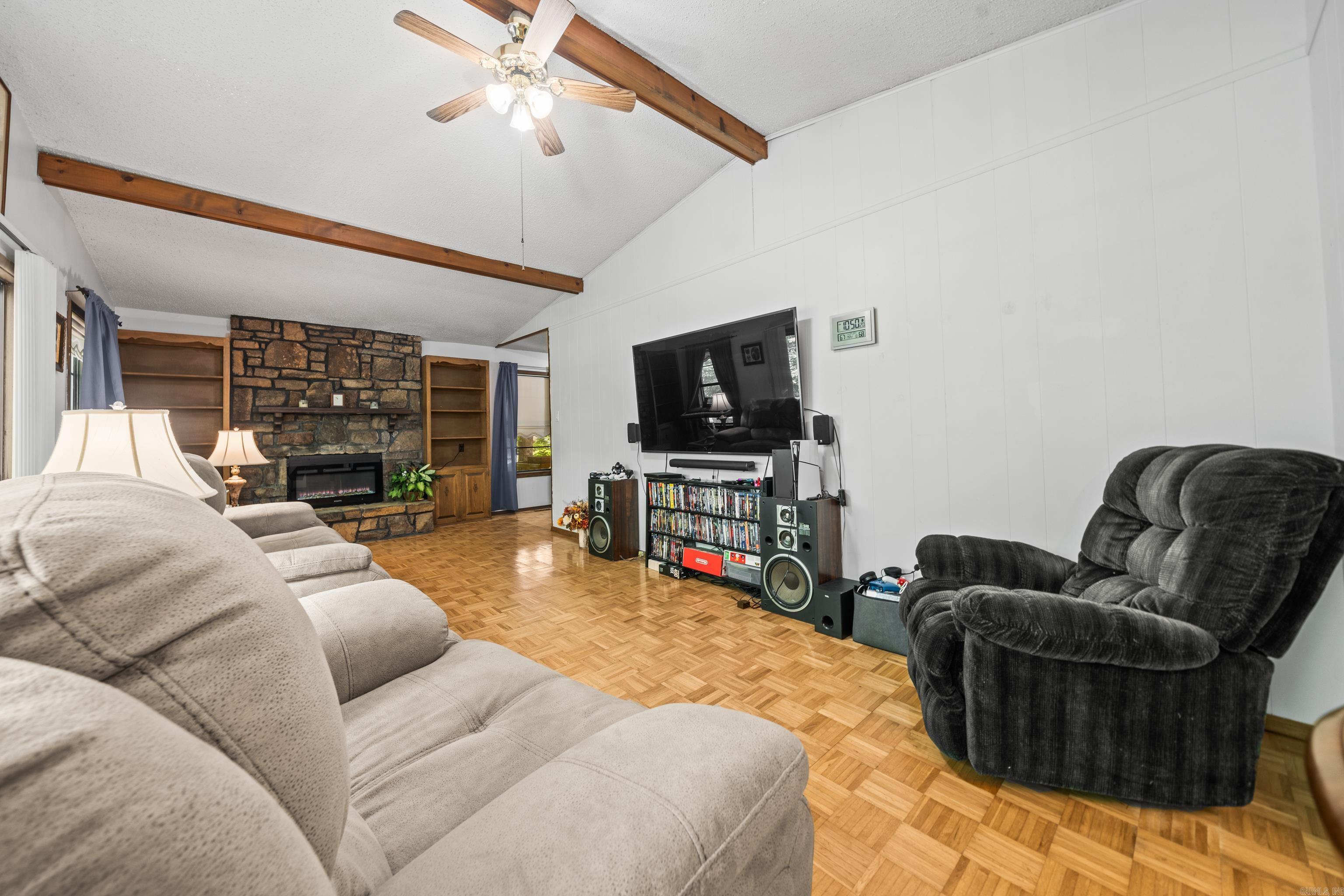 1 Vilafranca  Hot Springs Village, AR