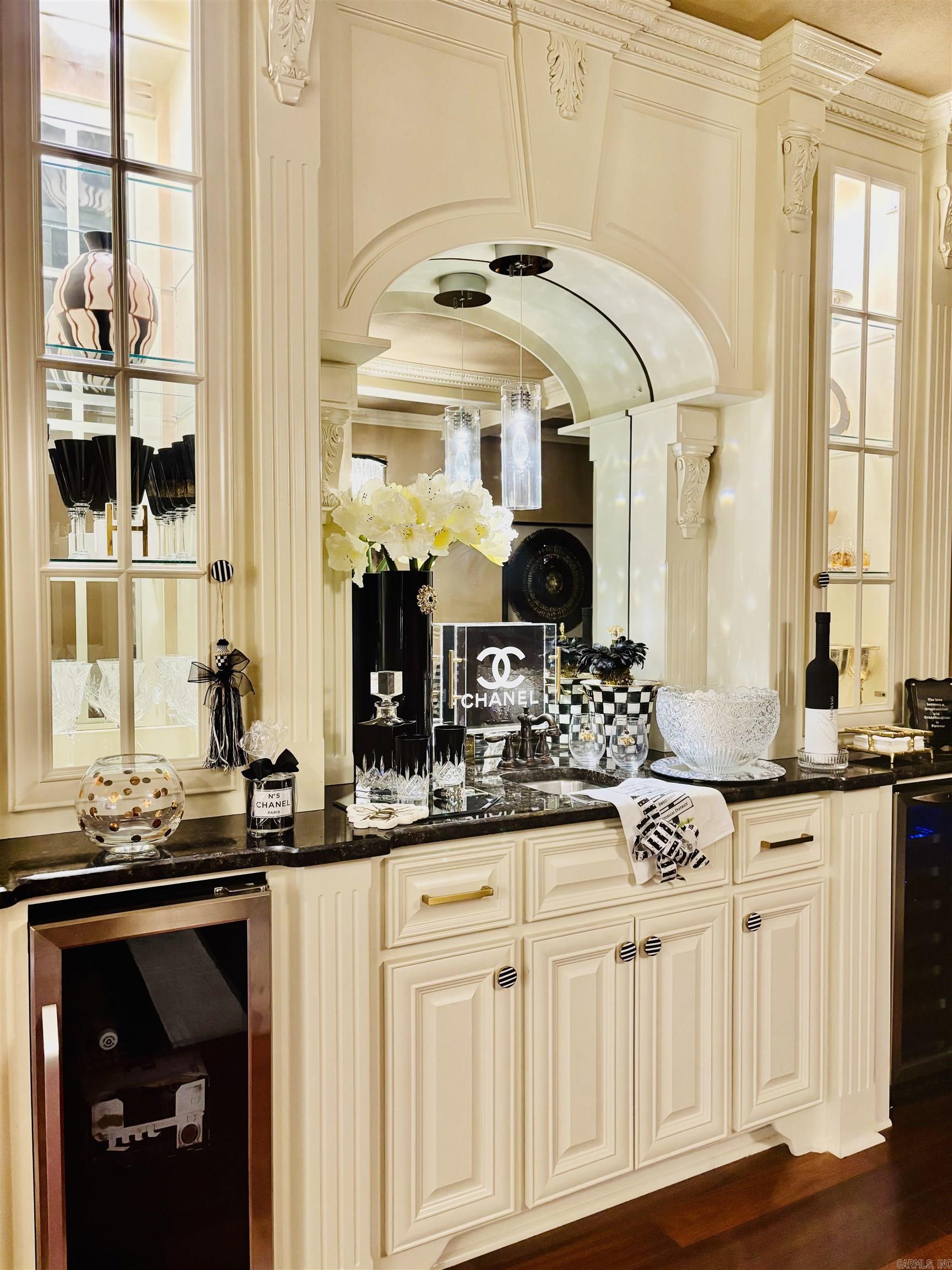 130 Grand Isle Dr Unit 2E  Hot Springs, AR