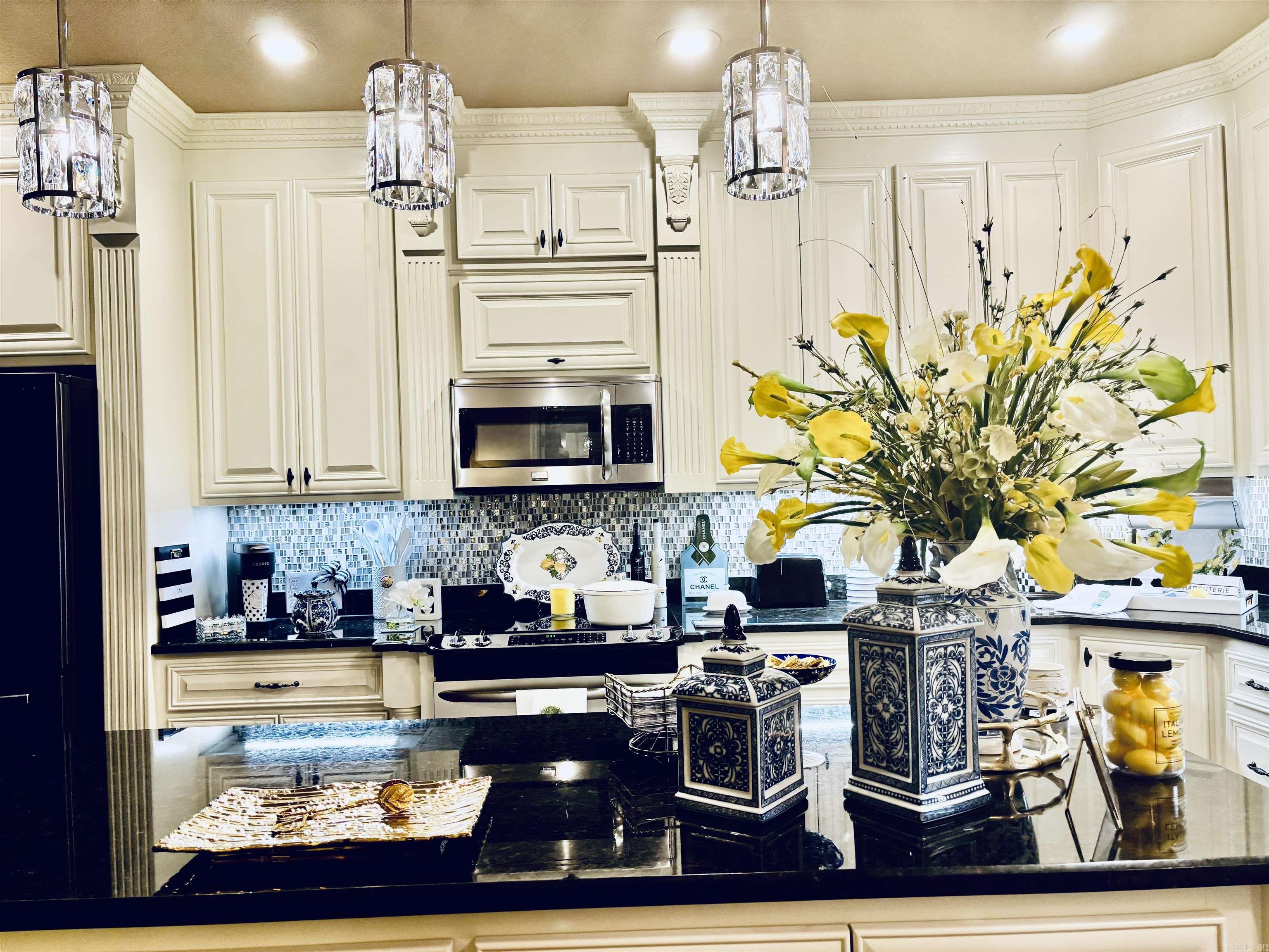 130 Grand Isle Dr Unit 2E  Hot Springs, AR