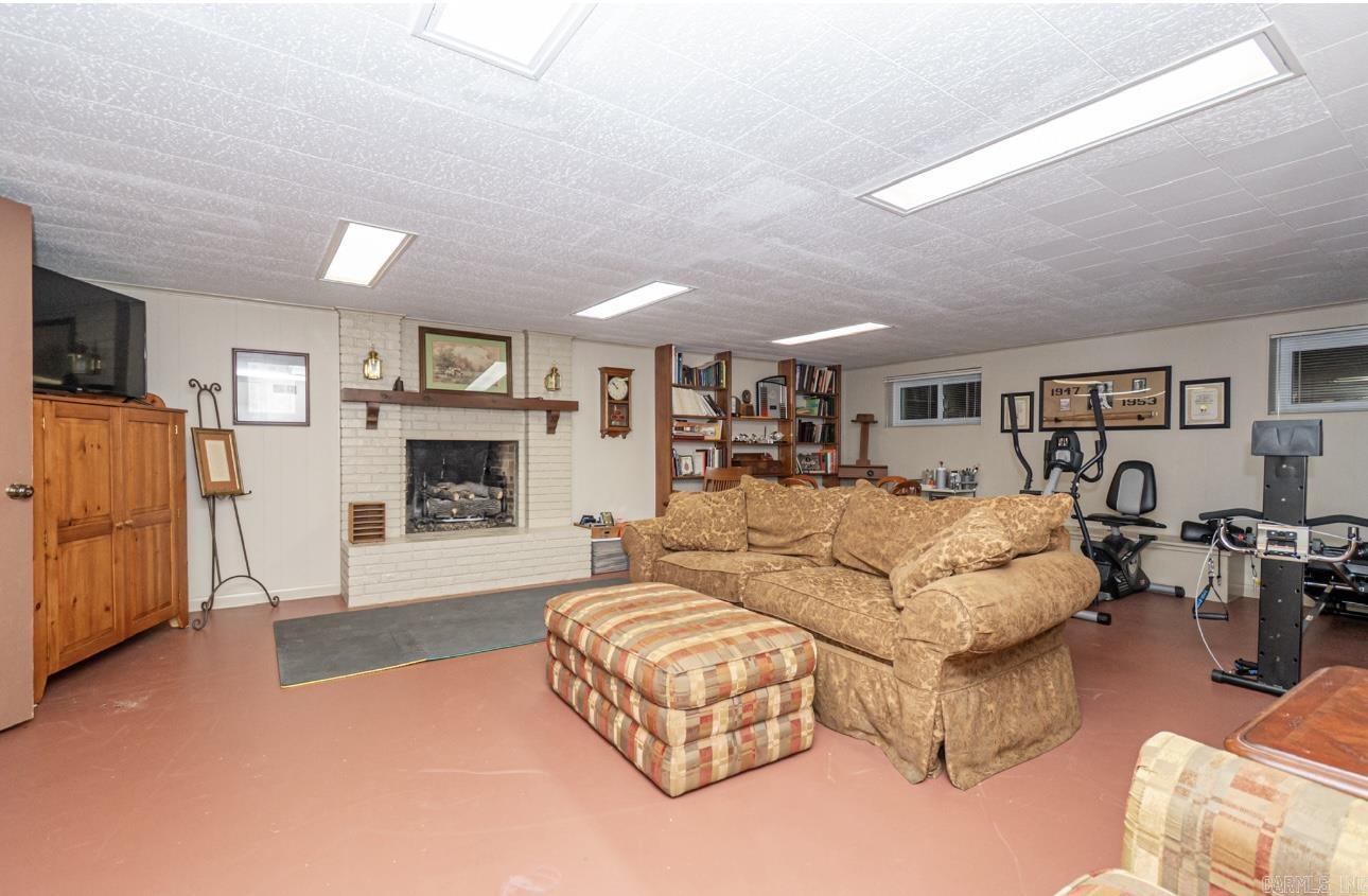 2200 Maul Road Camden, AR 71701