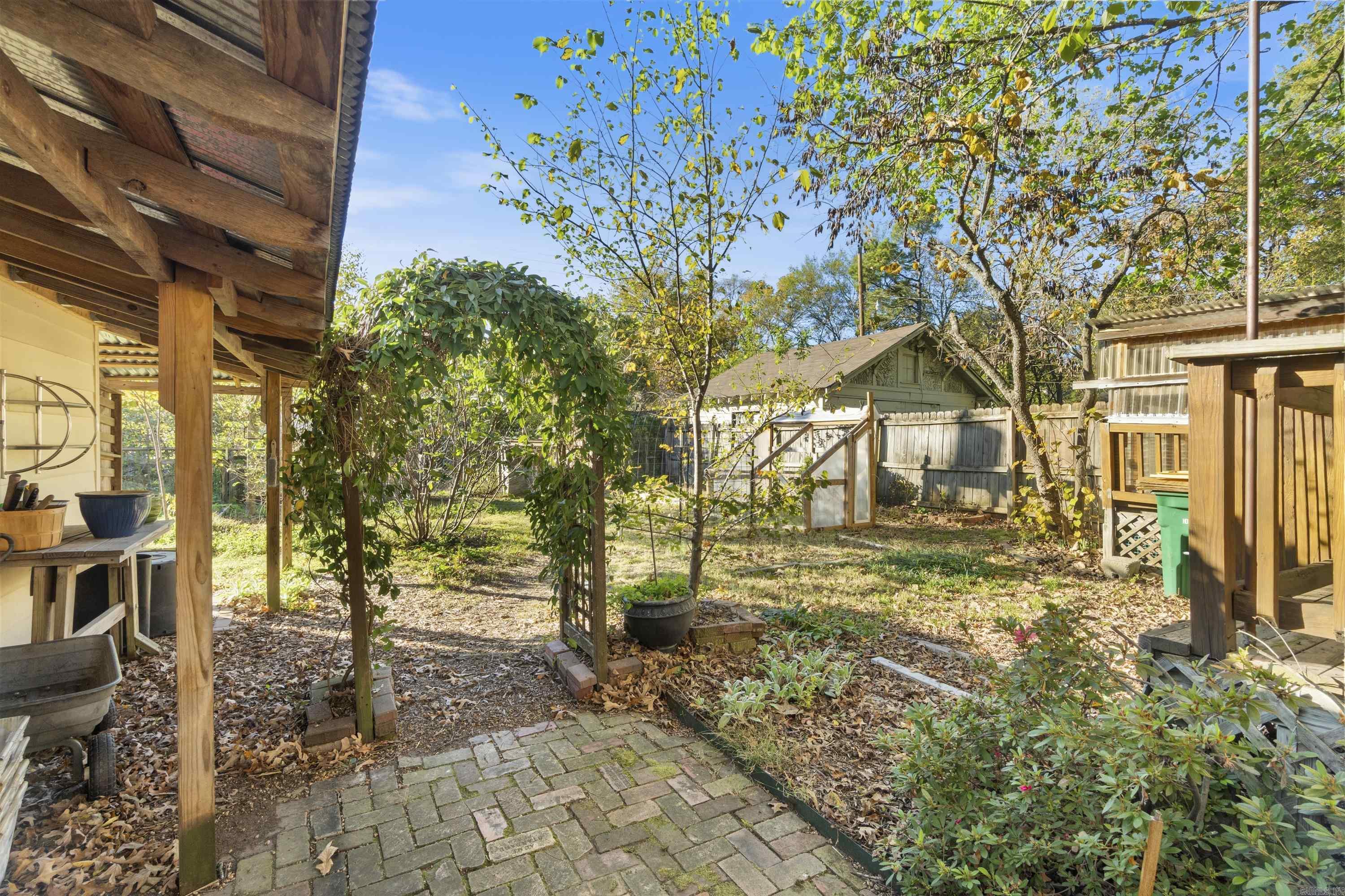 222 Valmar Street Little Rock, AR 72205