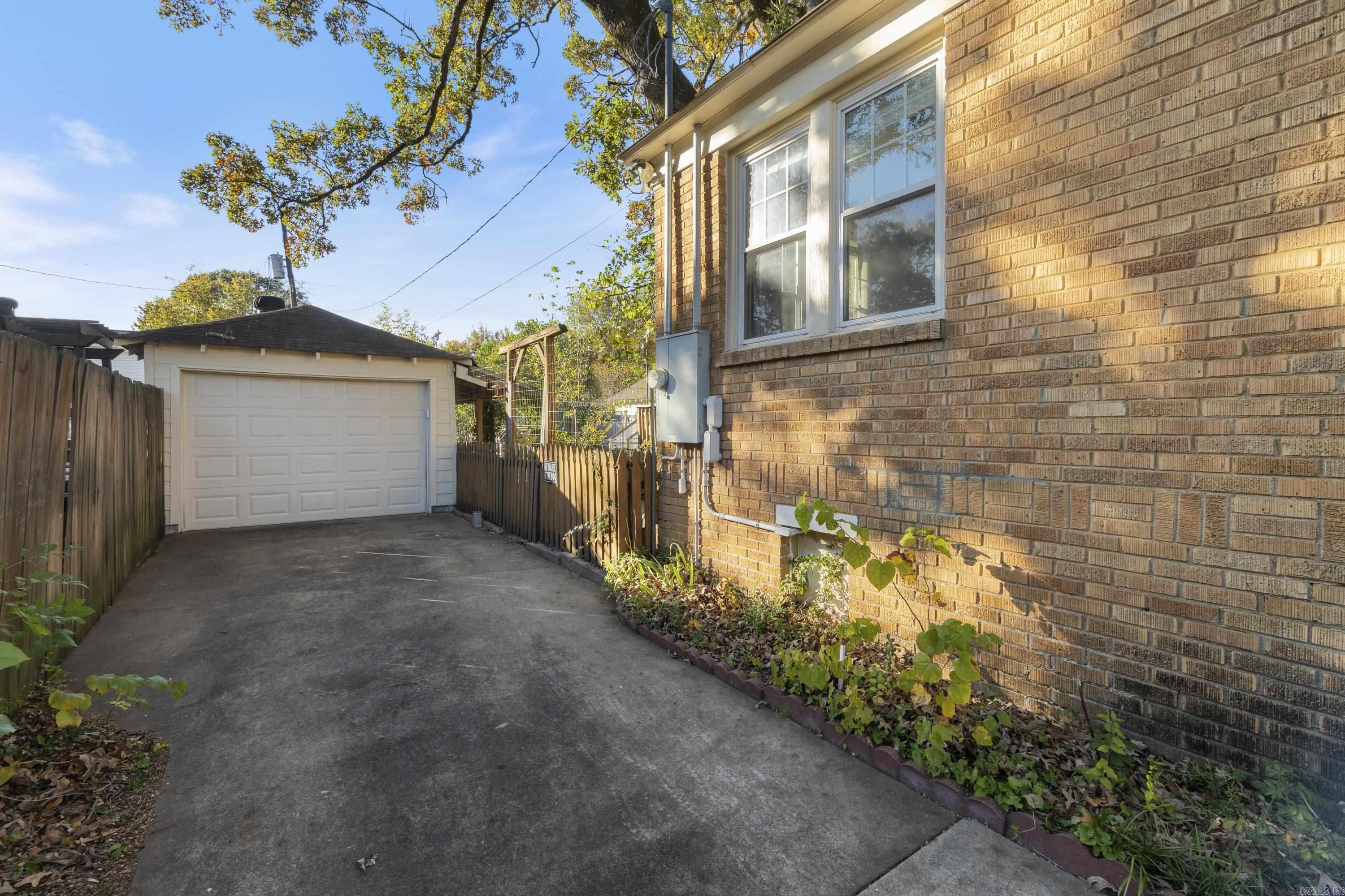 222 Valmar Street Little Rock, AR 72205