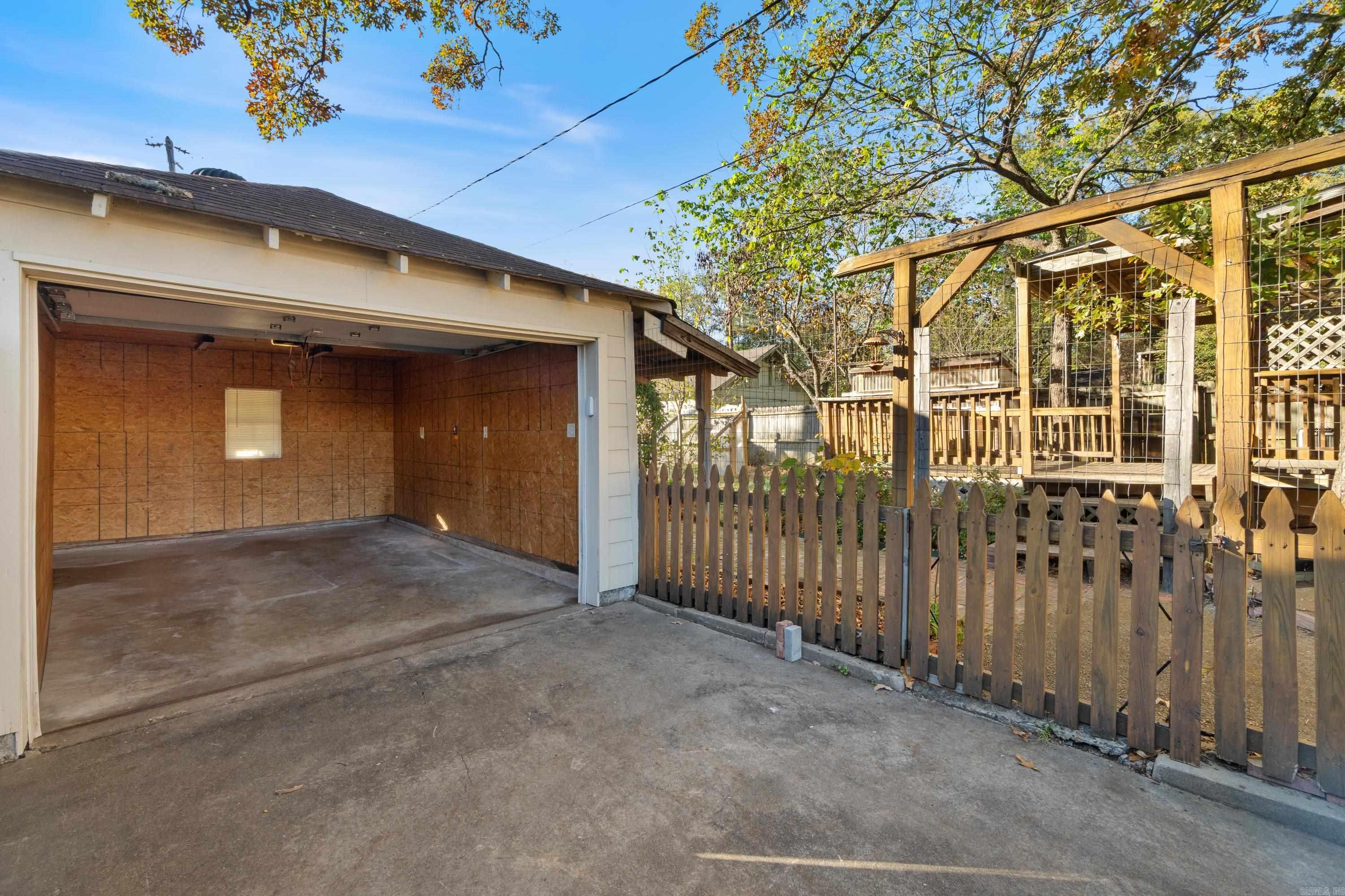 222 Valmar Street Little Rock, AR 72205