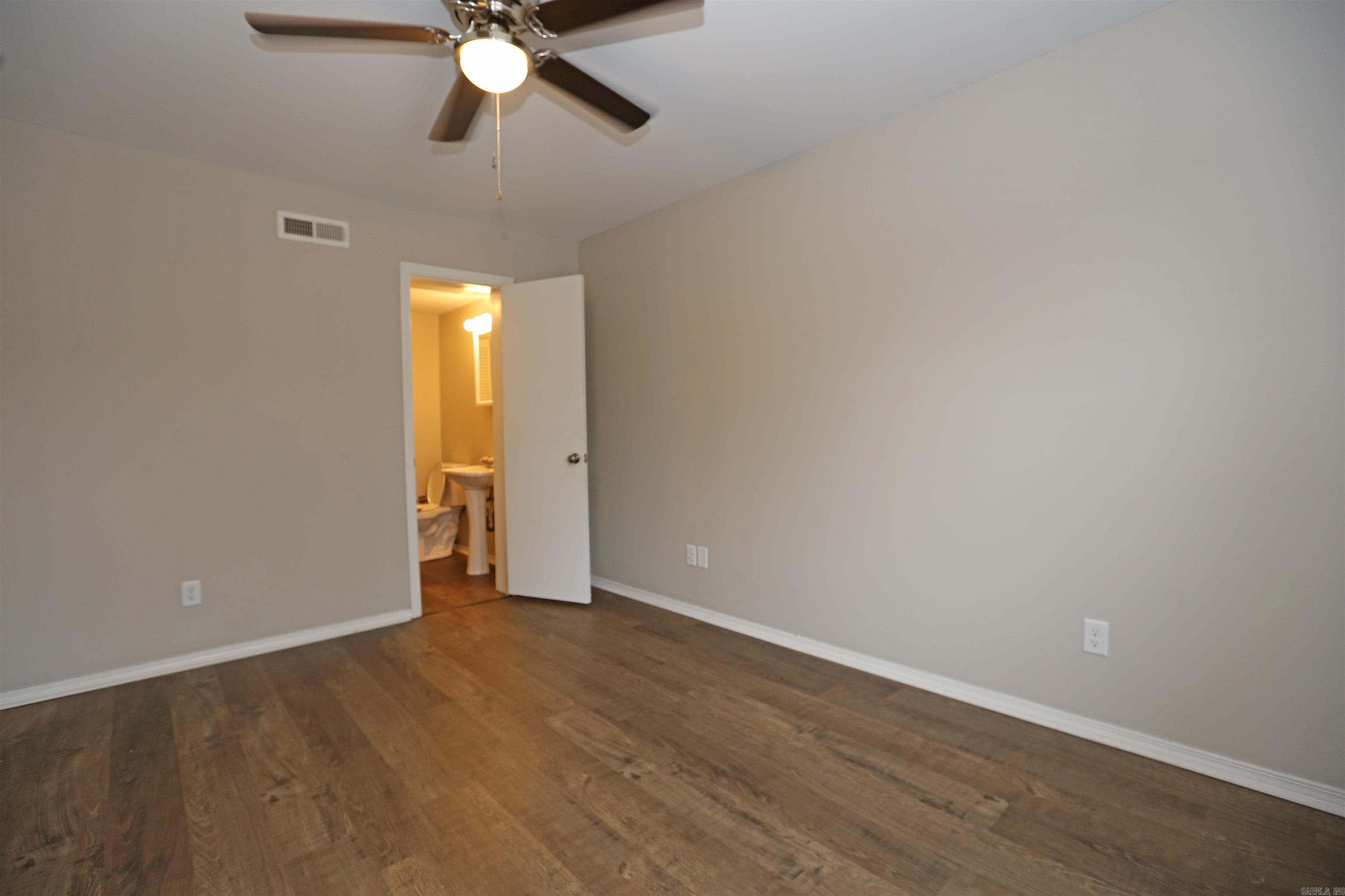 23 Wagon Wheel Court Little Rock, AR 72211