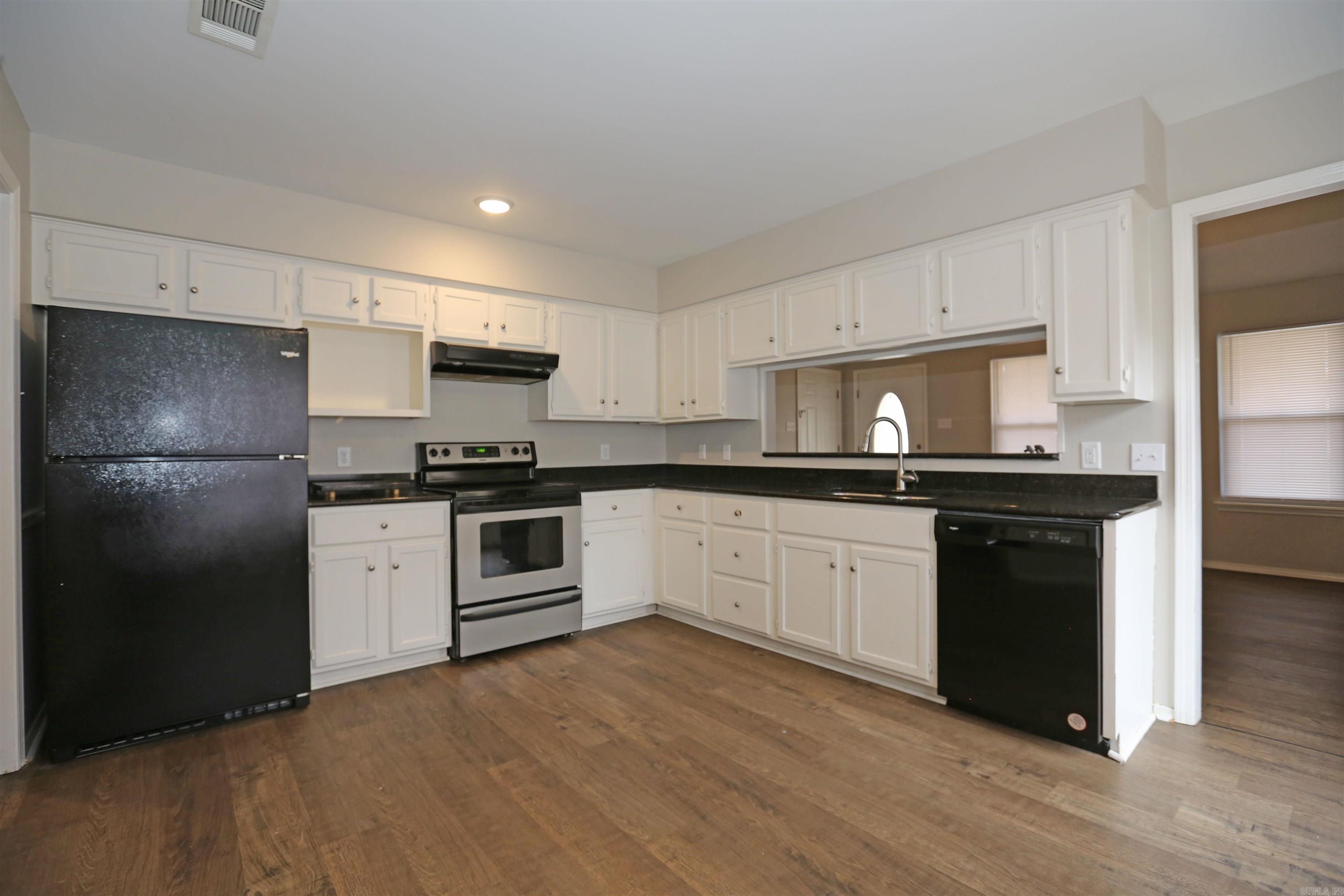 23 Wagon Wheel Court Little Rock, AR 72211