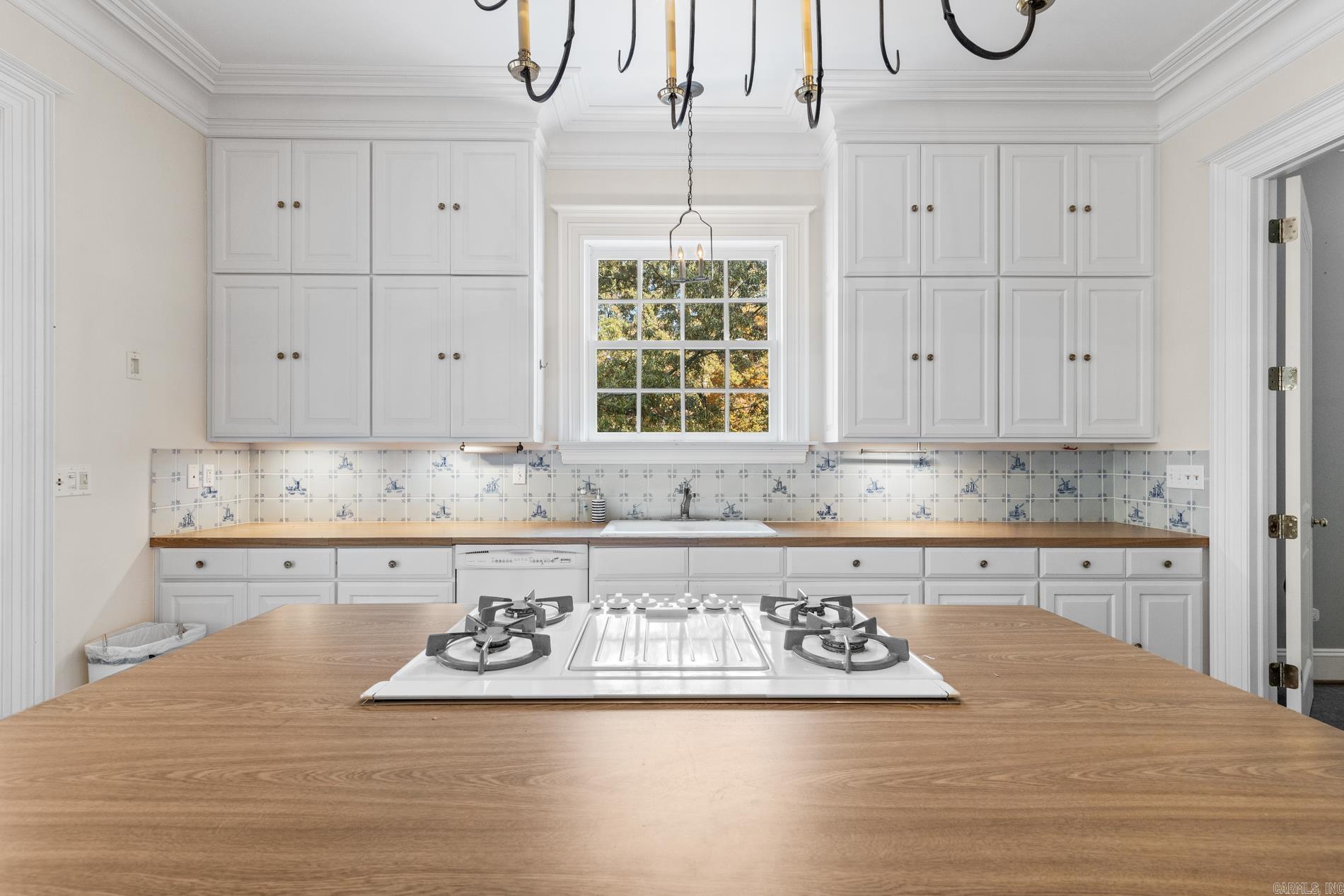 1 Meriwether Pond Harrison, AR 72601-4650