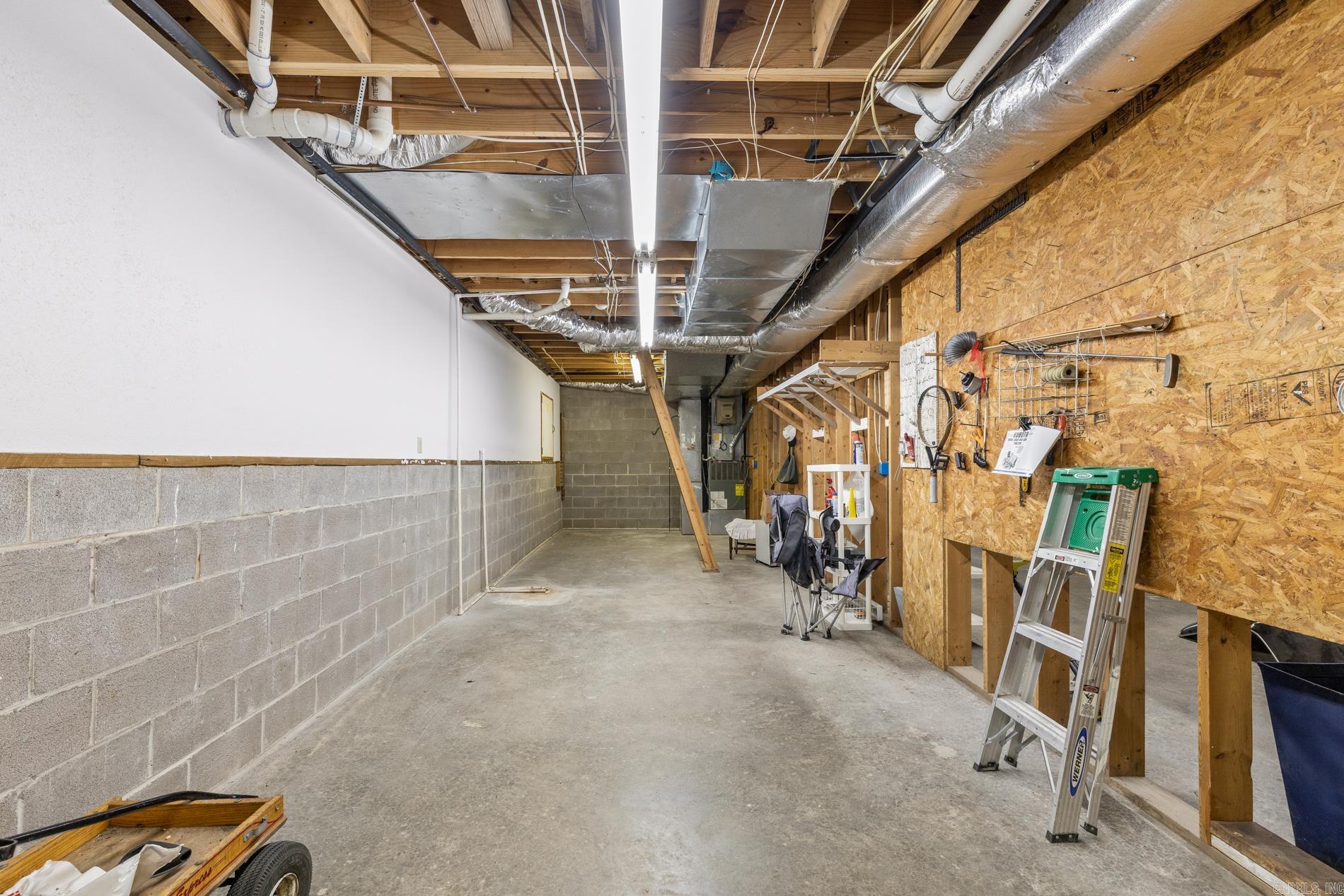 1 Meriwether Pond Harrison, AR 72601-4650