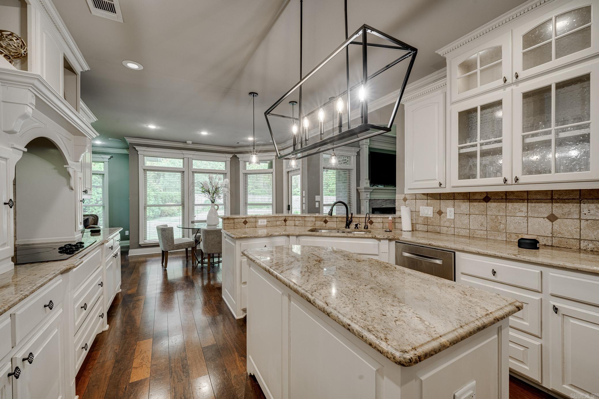 5536 Nassau Cove Benton, AR 72019