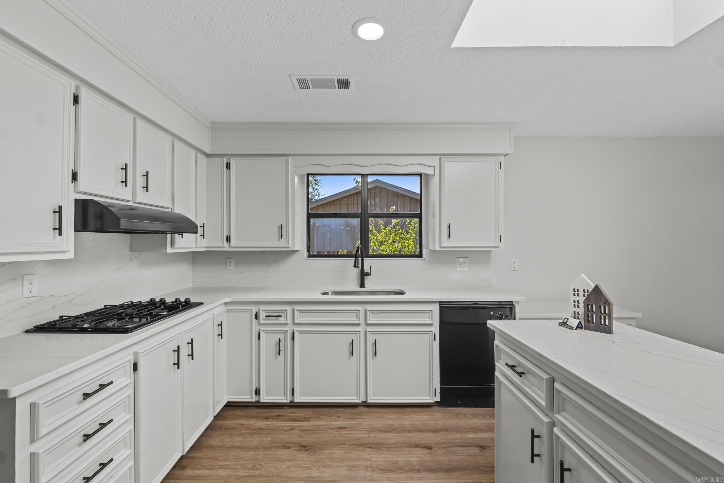 21 E Lake  North Little Rock, AR