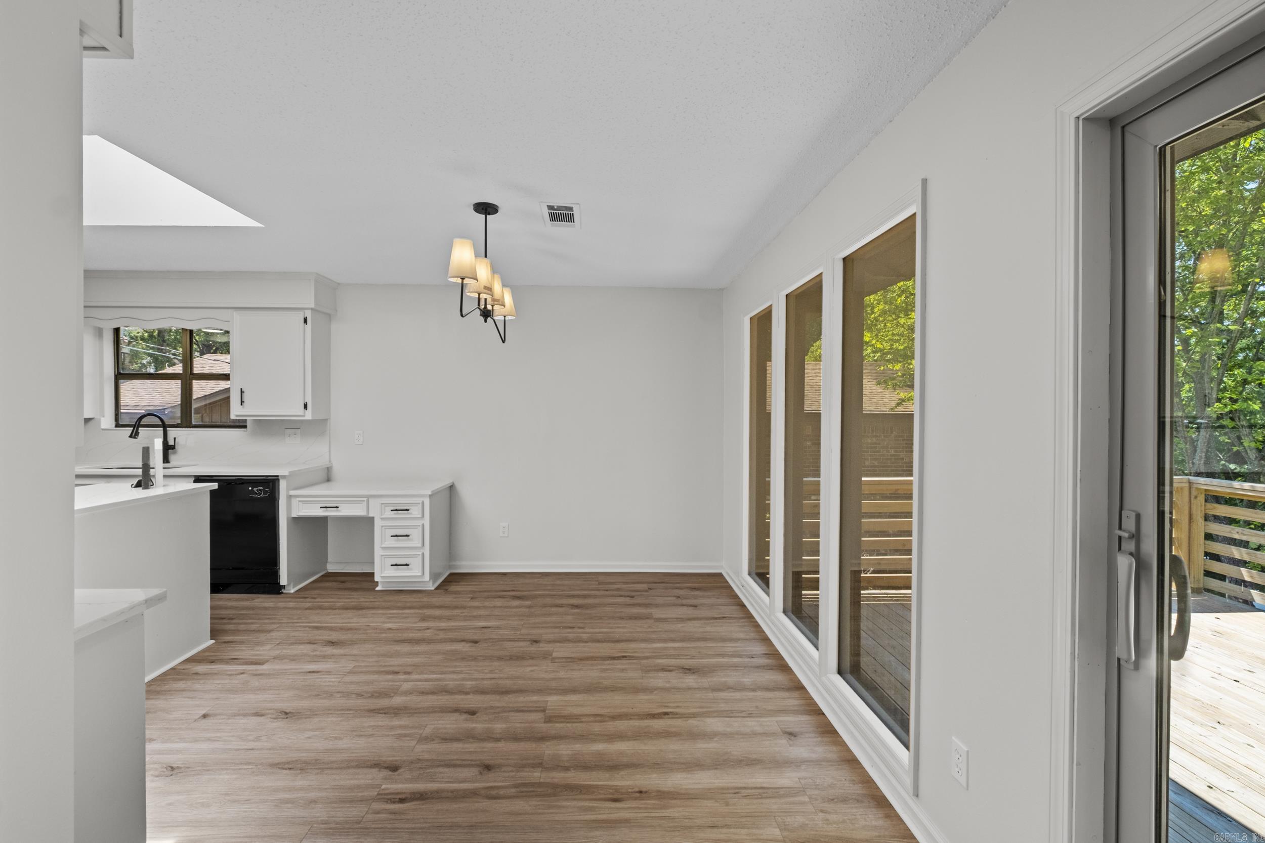 21 E Lake  North Little Rock, AR