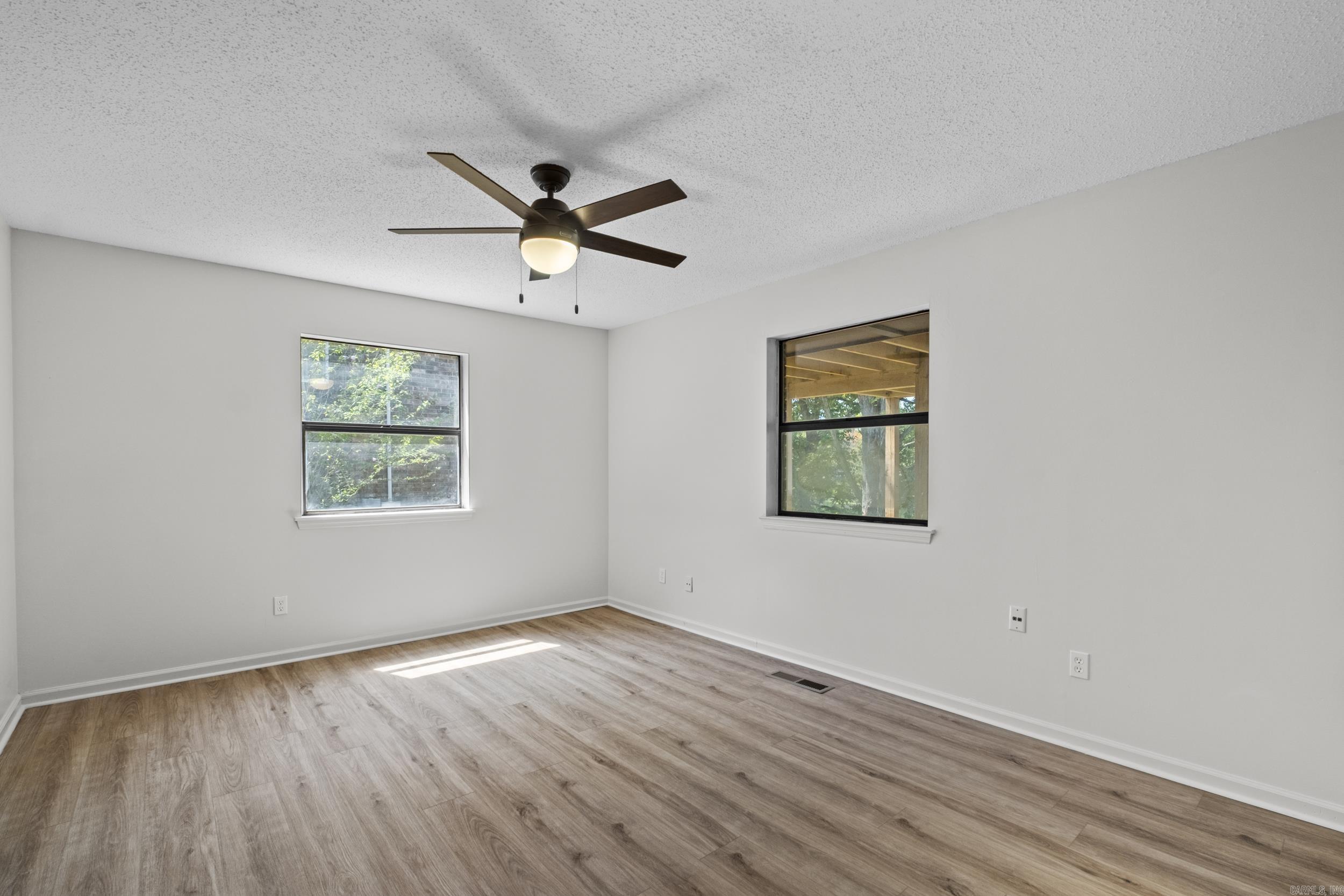 21 E Lake  North Little Rock, AR