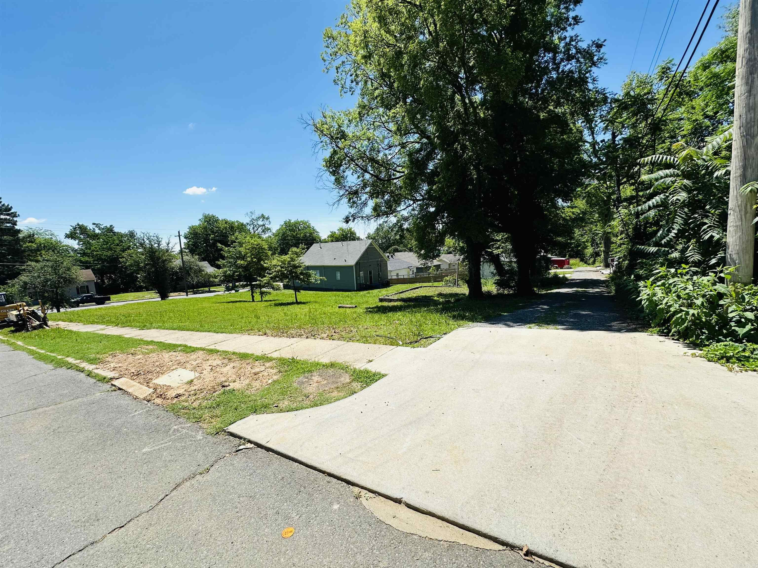 2200 Rock  Little Rock, AR