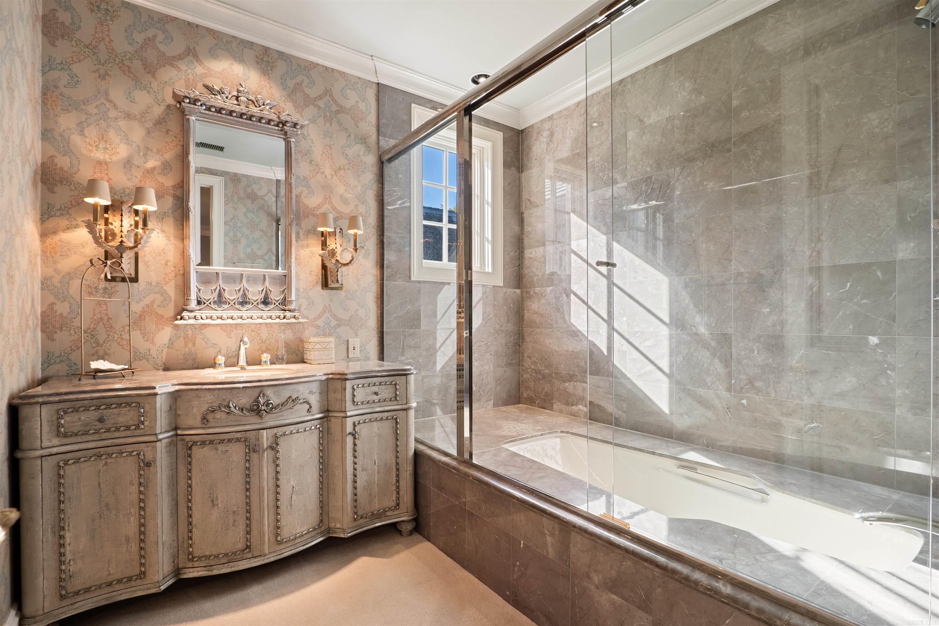 3304 Lacoste Drive Jonesboro, AR 72404