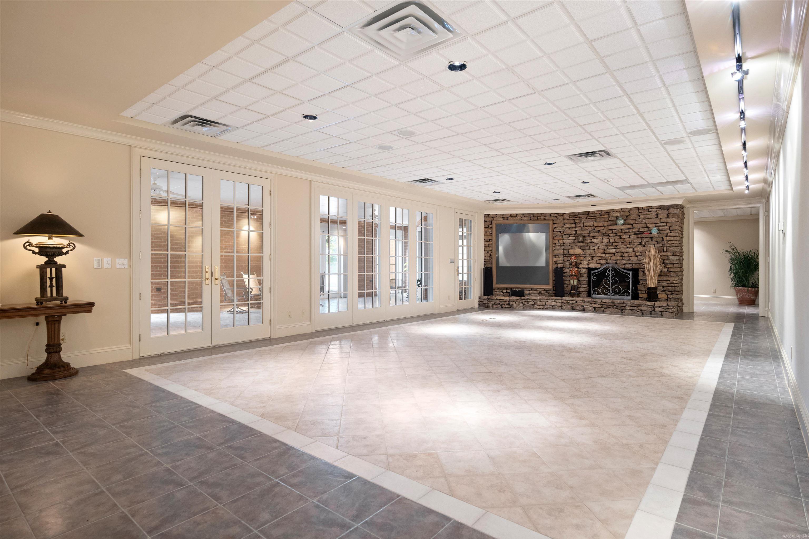 3304 Lacoste Drive Jonesboro, AR 72404