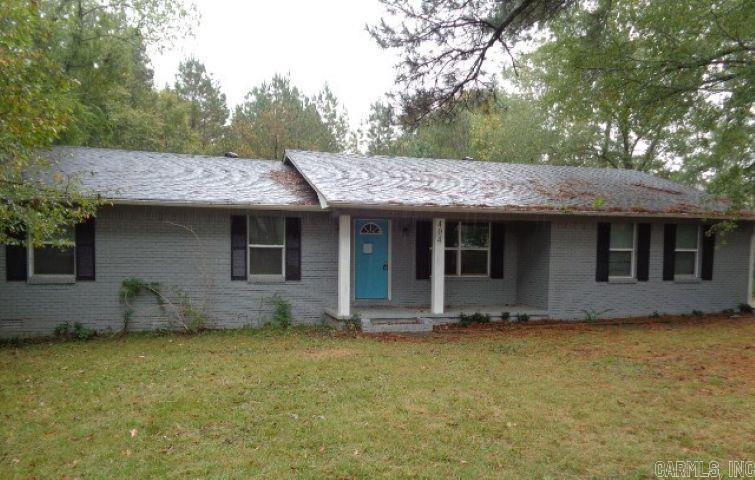 404 S J P Wright Loop Jacksonville, AR 72076