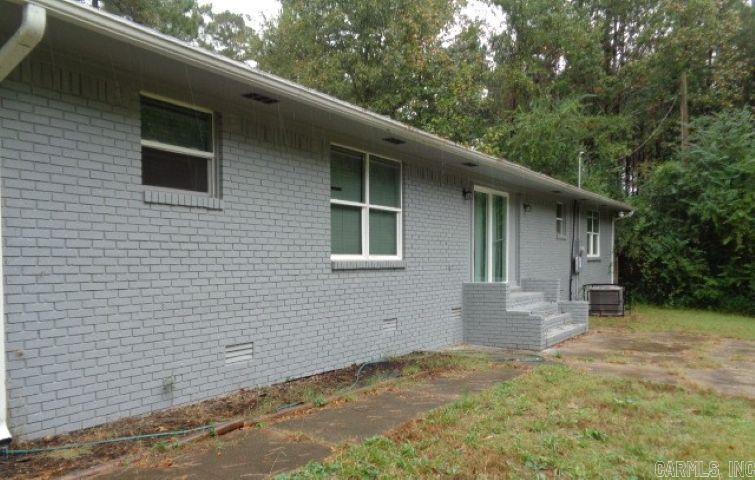 404 S J P Wright Loop Jacksonville, AR 72076