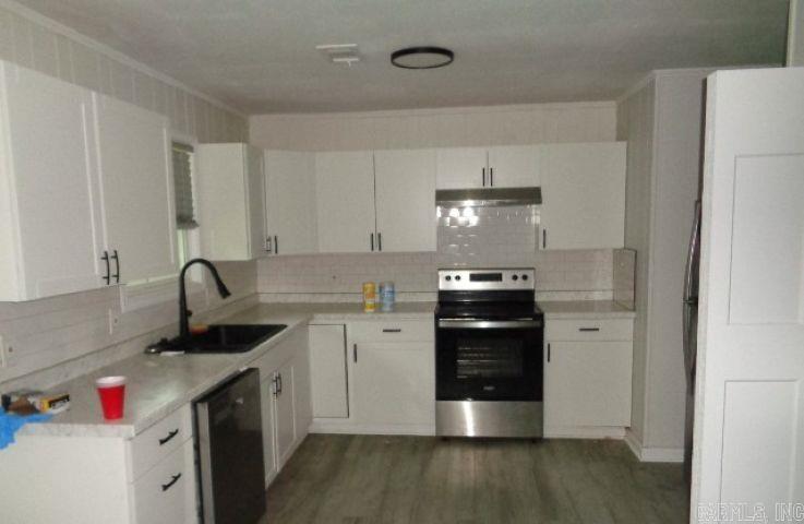 404 S J P Wright Loop Jacksonville, AR 72076