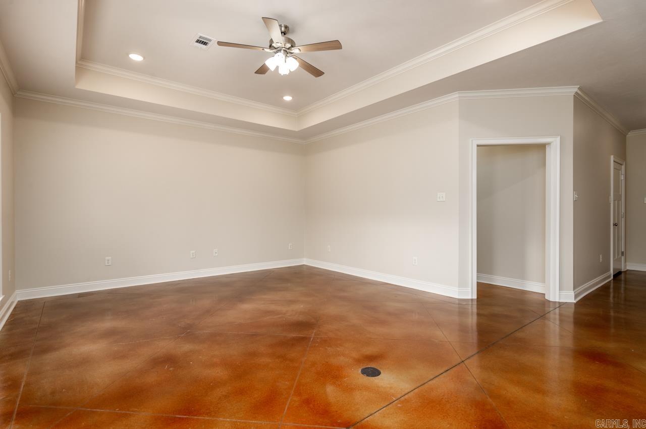 2435 EIGHTEEN  Conway, AR