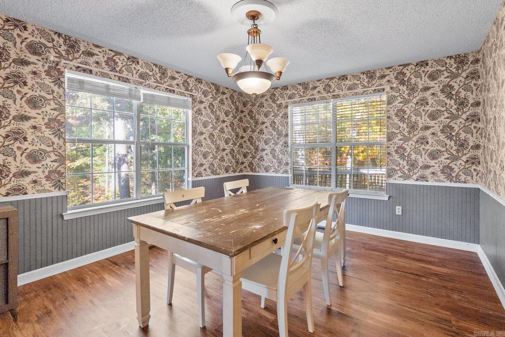 2000 Cherry Crossing Benton, AR 72015