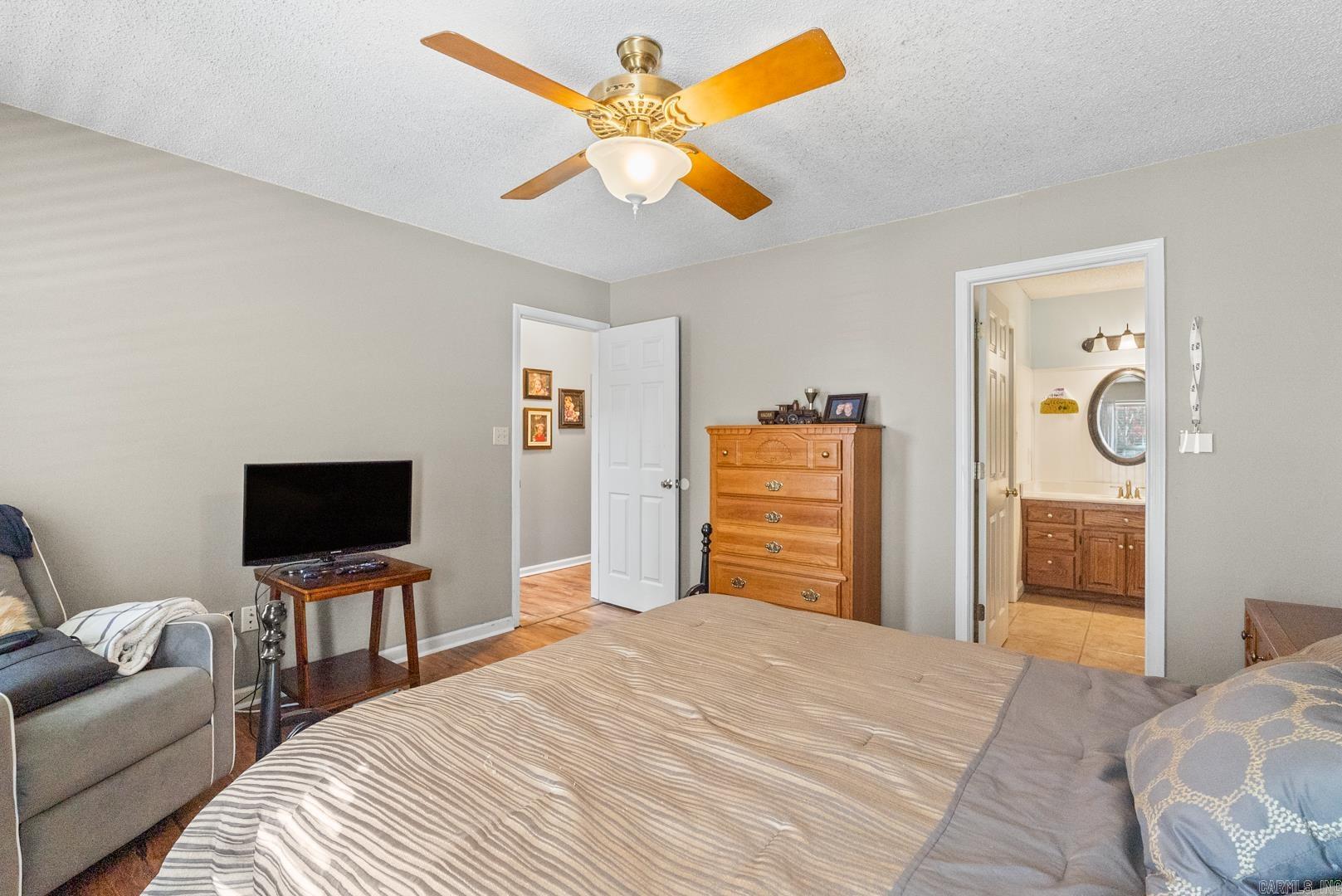 2000 Cherry Crossing Benton, AR 72015