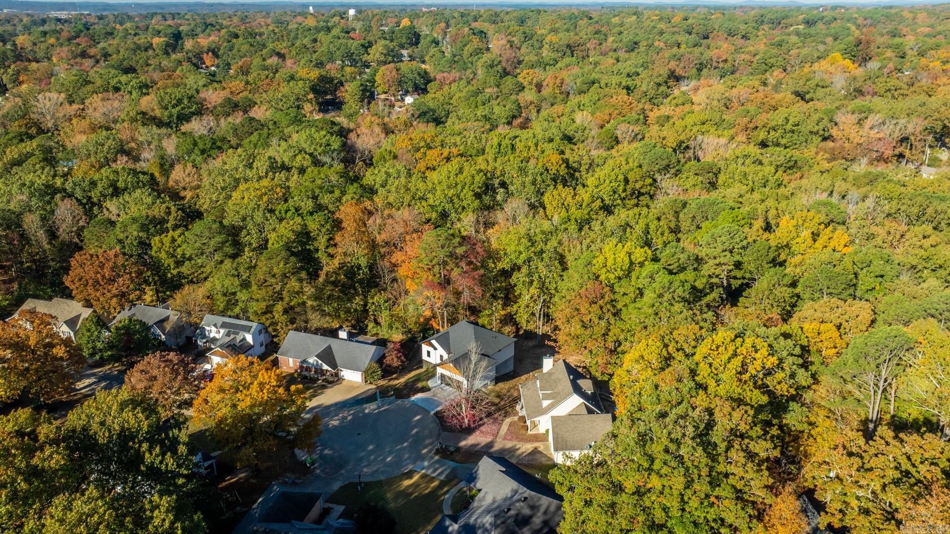 2000 Cherry Crossing Benton, AR 72015