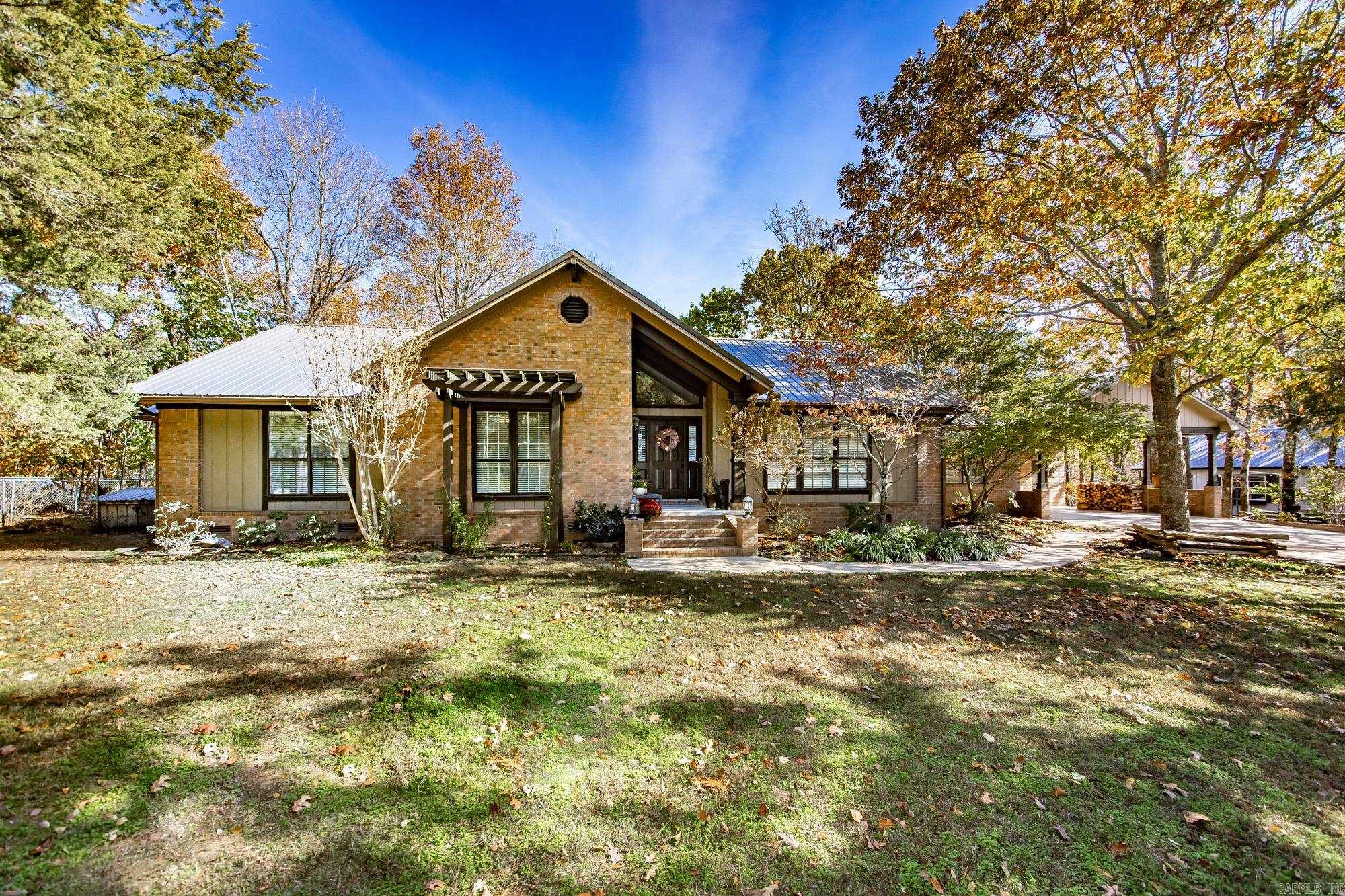 148 Cooper Point Drive Mountain View, AR 72560