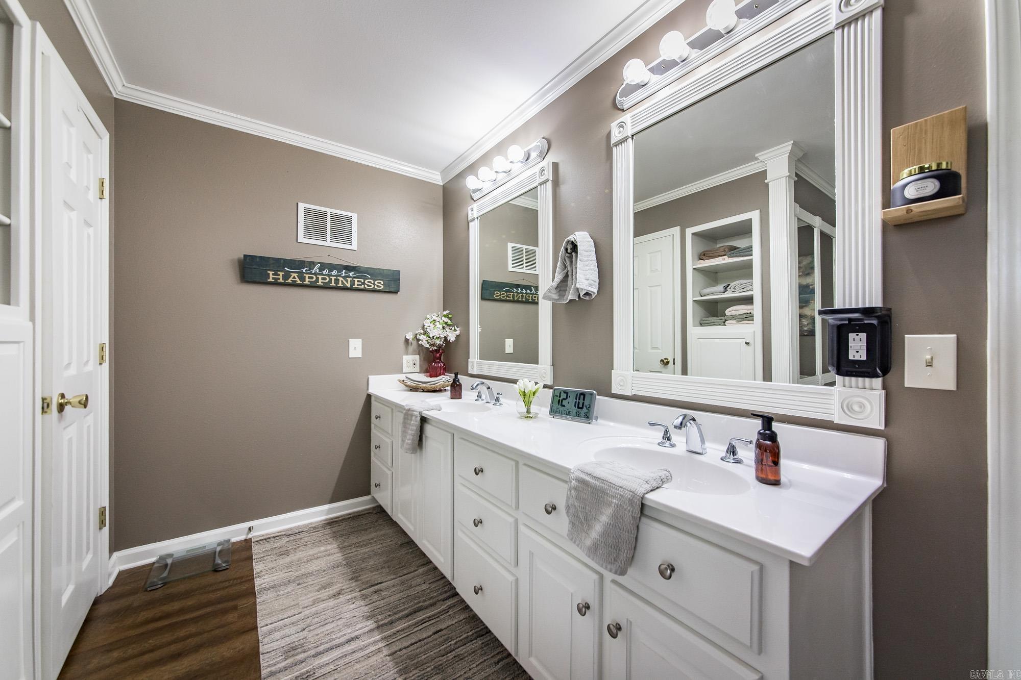 148 Cooper Point Drive Mountain View, AR 72560