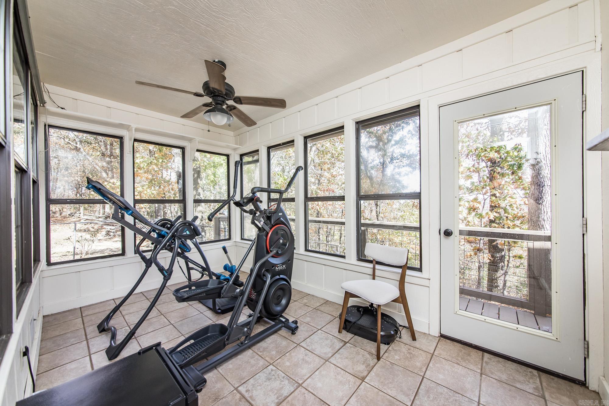 148 Cooper Point Drive Mountain View, AR 72560