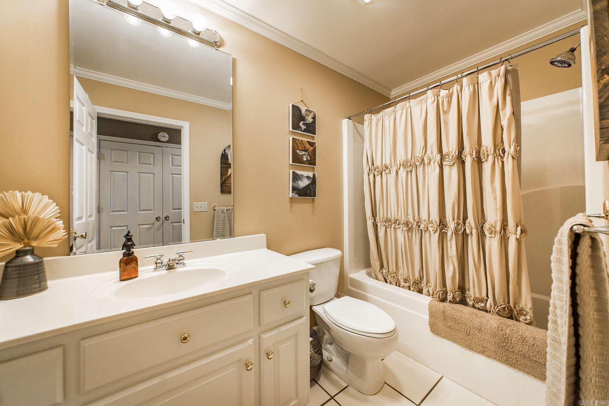 148 Cooper Point  Mountain View, AR