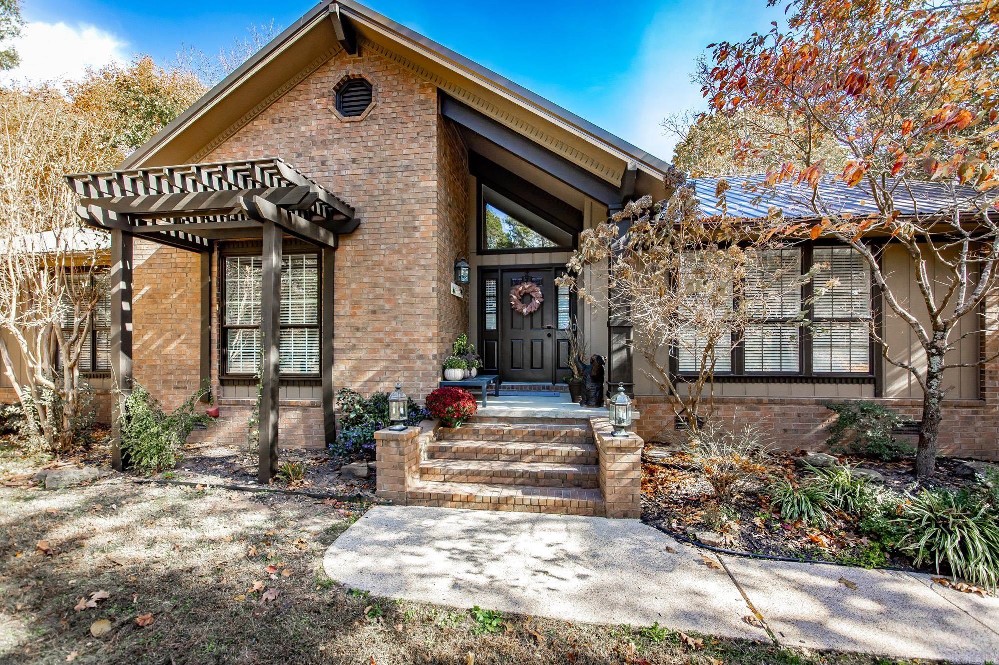 148 Cooper Point Drive Mountain View, AR 72560