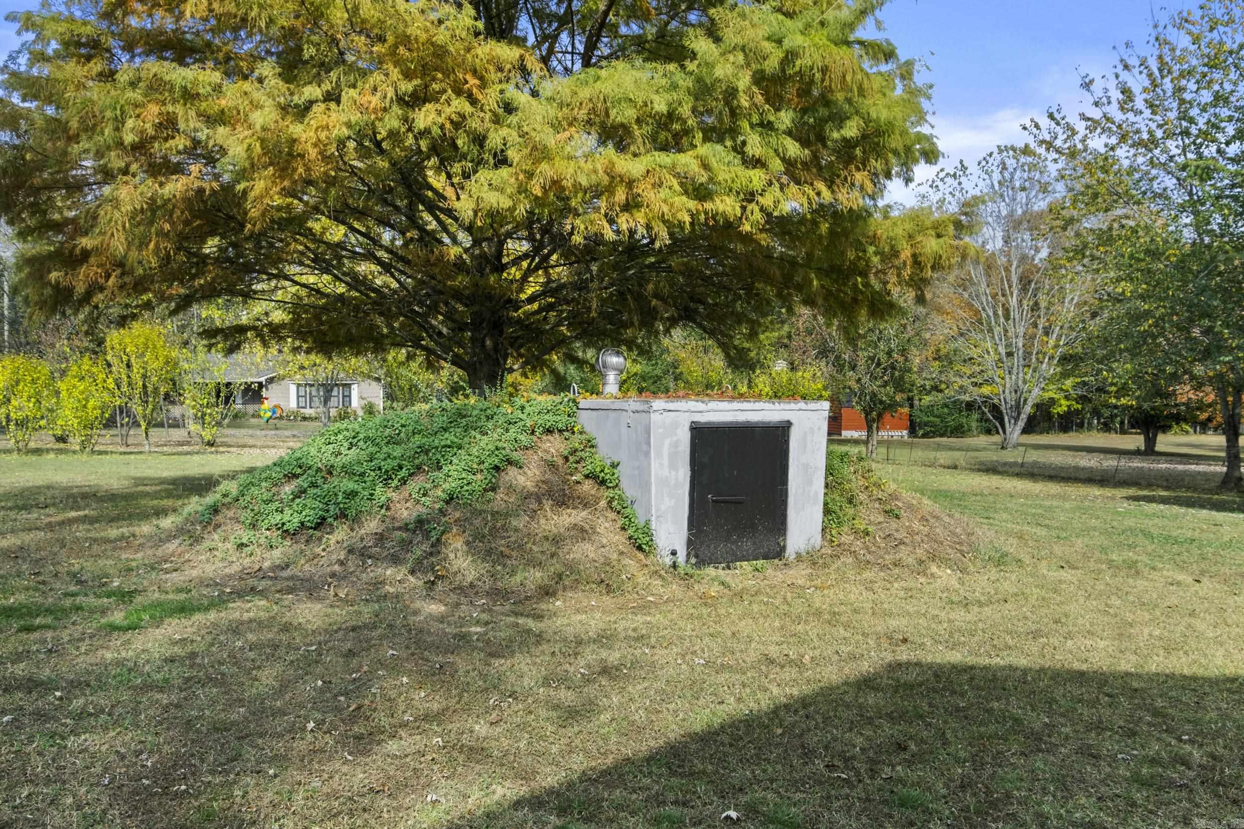 4 Persimmon Ln  Tumbling Shoals, AR