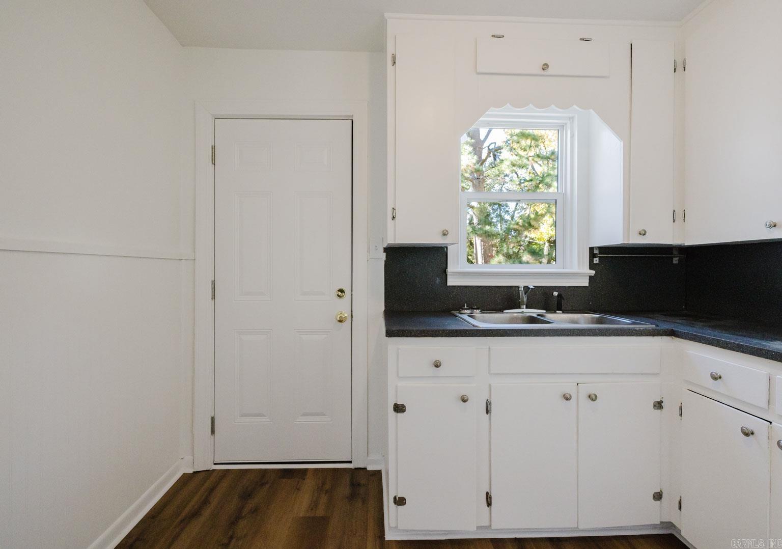 1908 S buchanan  Little Rock, AR