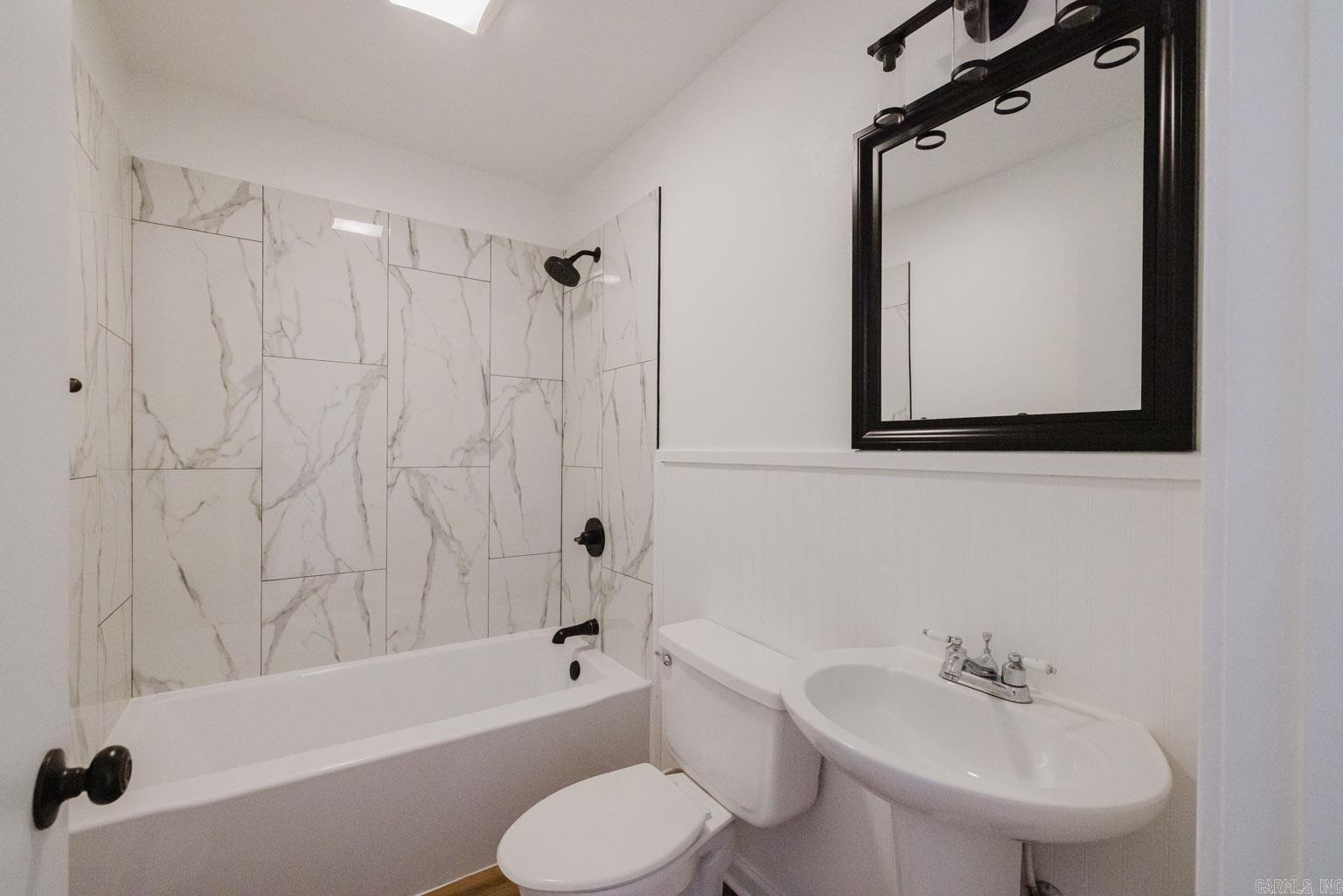 1908 S buchanan  Little Rock, AR