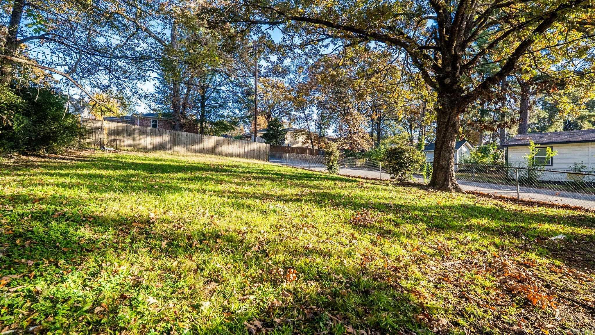 7400 L  Little Rock, AR