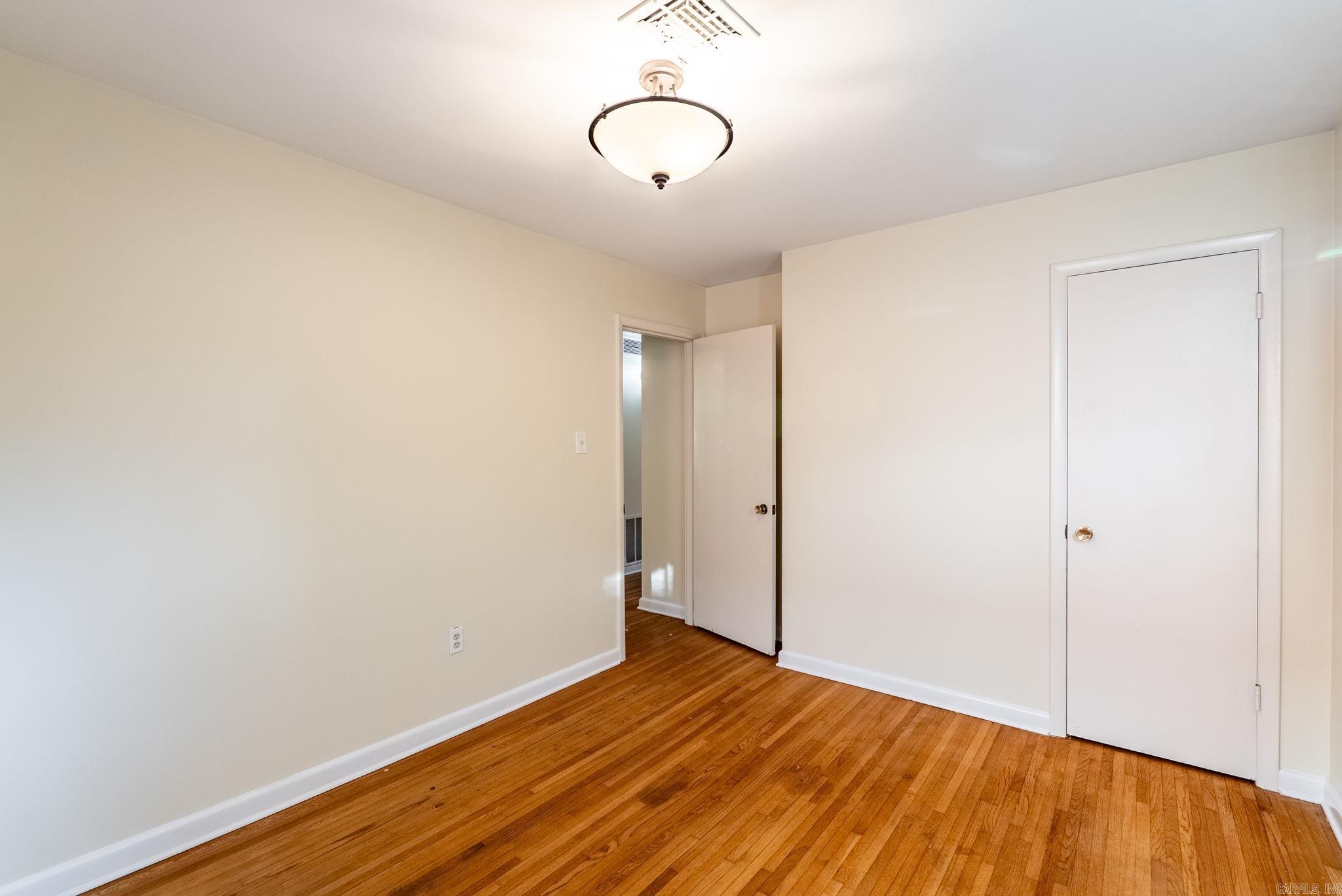 7400 L  Little Rock, AR