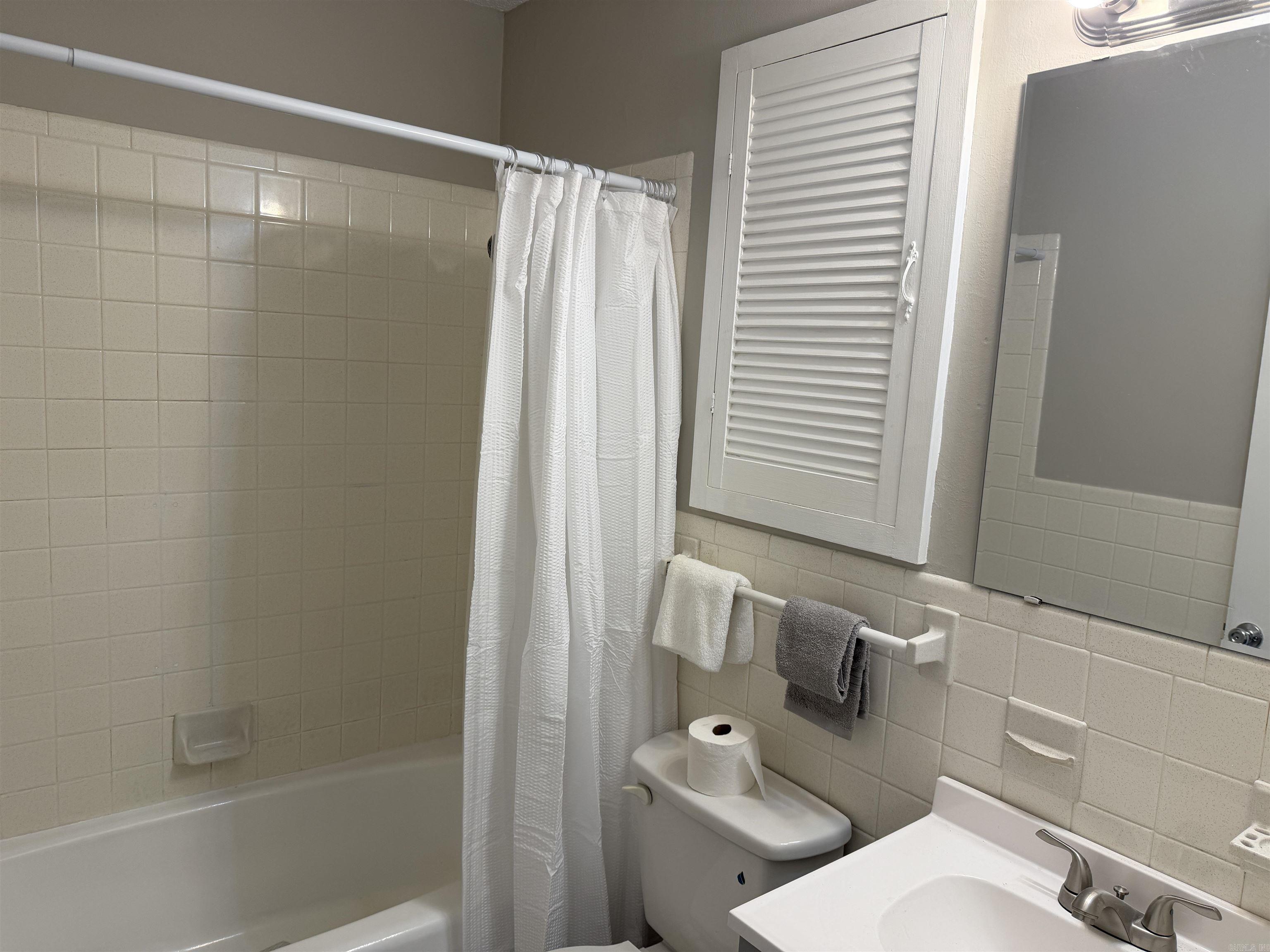 4008 S Holly  Pine Bluff, AR